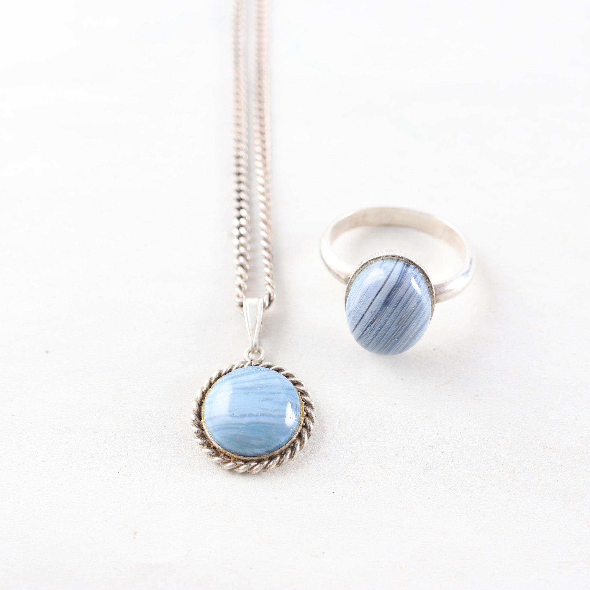 Silverset, halsband & hänge, ring, brv: 17.2g