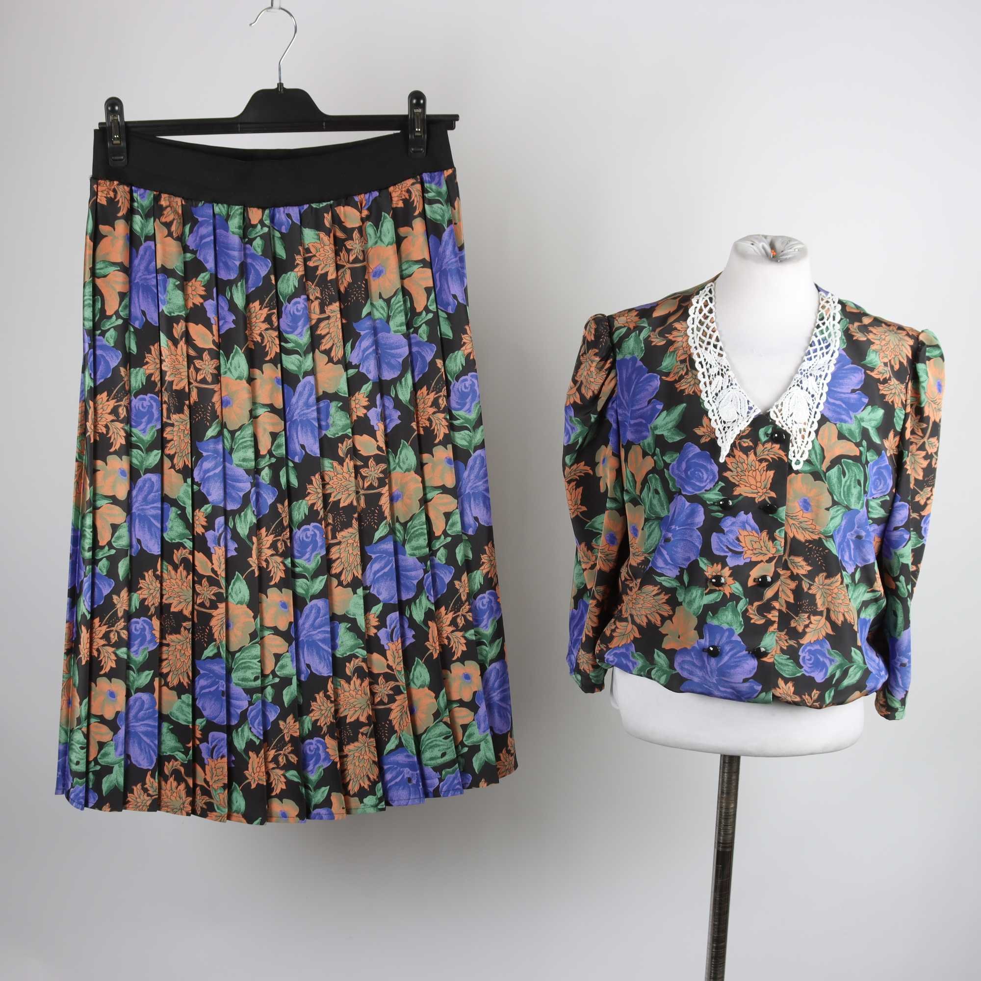 2-delat set, blus/kjol, vintage, Okänd, mönstrad, stl. 38