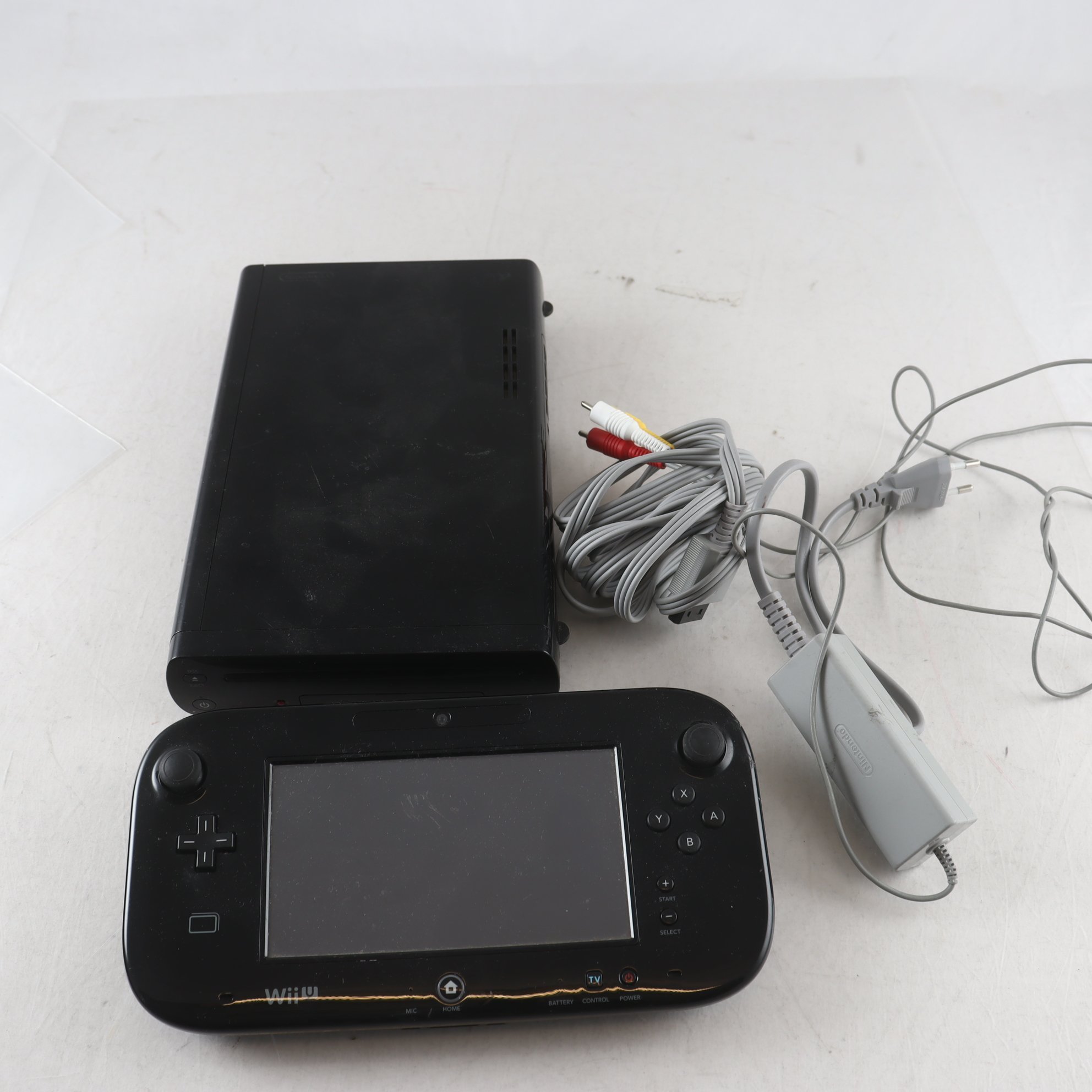 Nintendo wii U. Samfraktas ej.