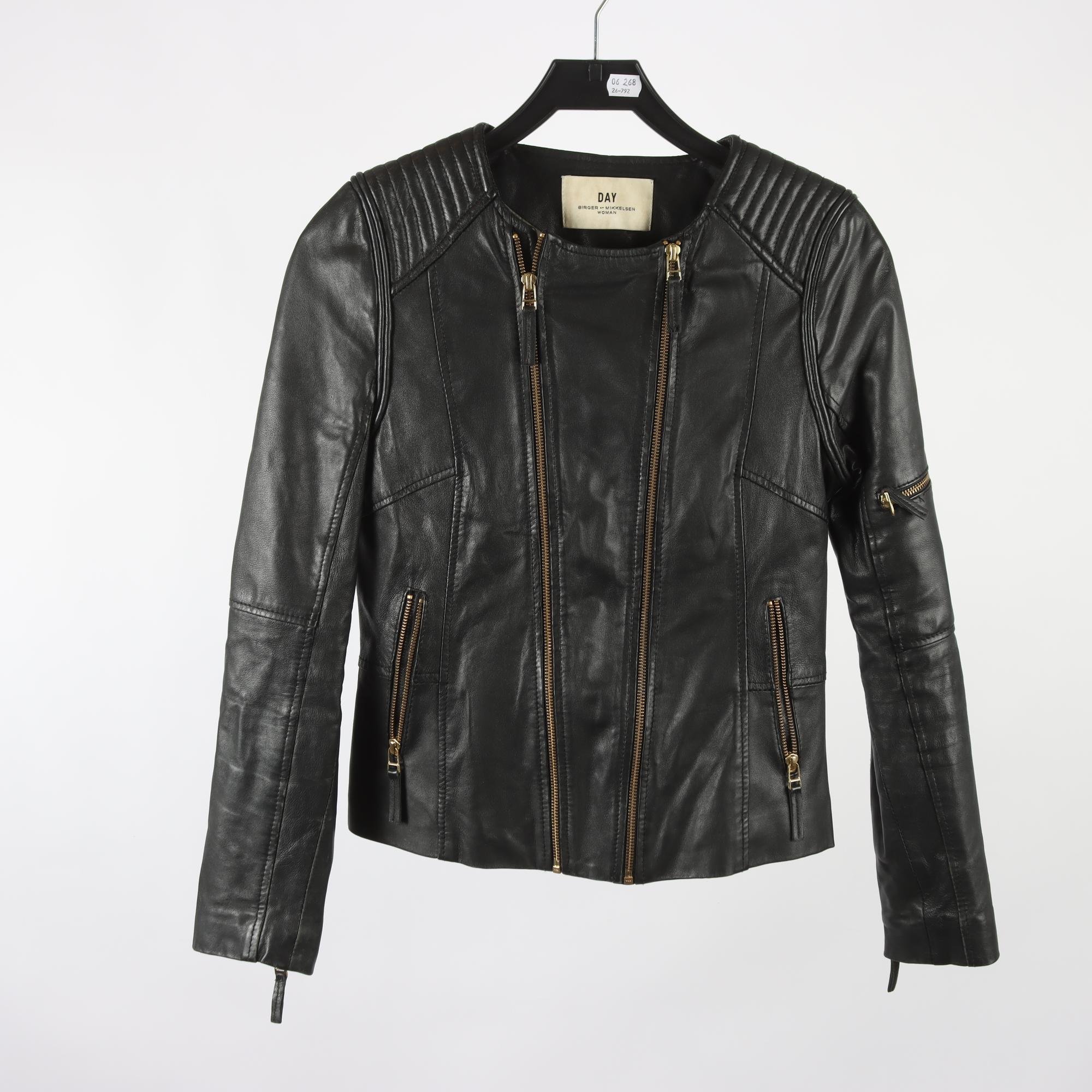 Skinnjacka, Day Birger et Mikkelsen, 100% lammskinn, stl. 36