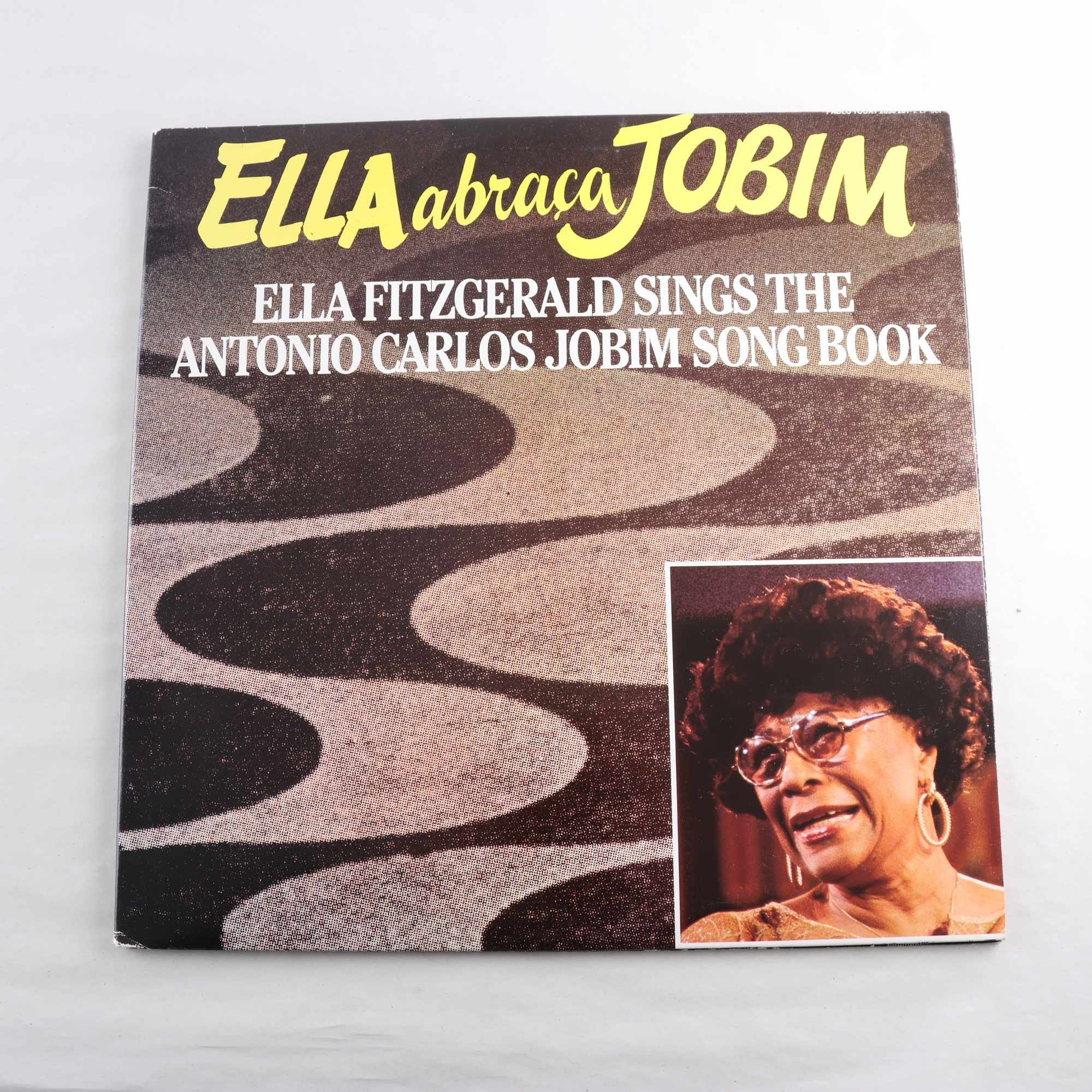 LP Ella Fitzgerald, Abraca Antonio Carlos Jobim