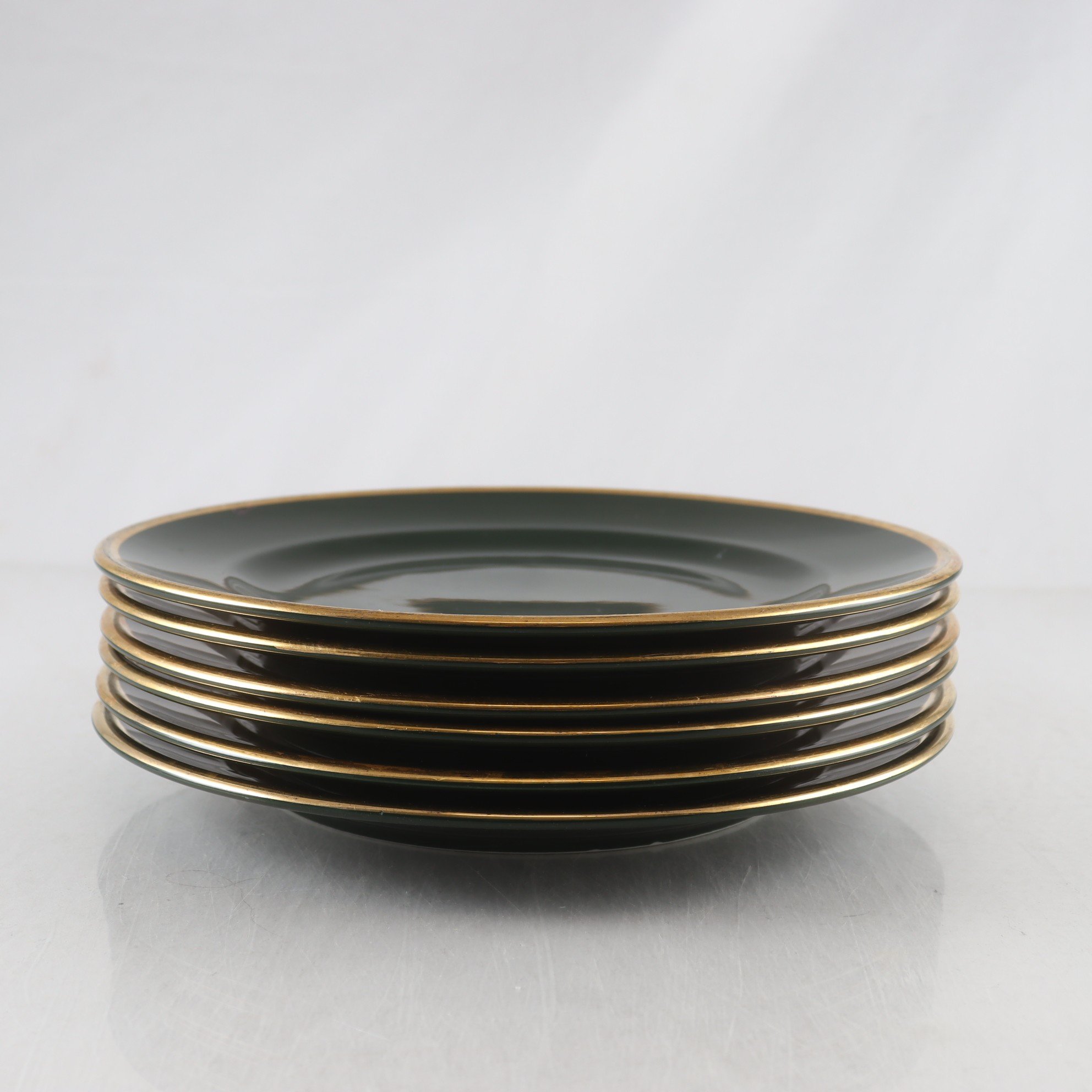 Tallrikar, Pillivuyt, 6 st. Samfraktas ej.