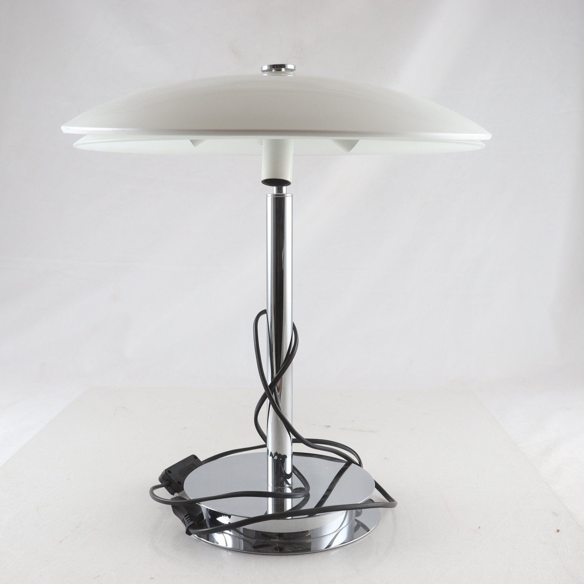 Bordslampa, Fontana Arte 2280. Trasig. Endast avhämtning.