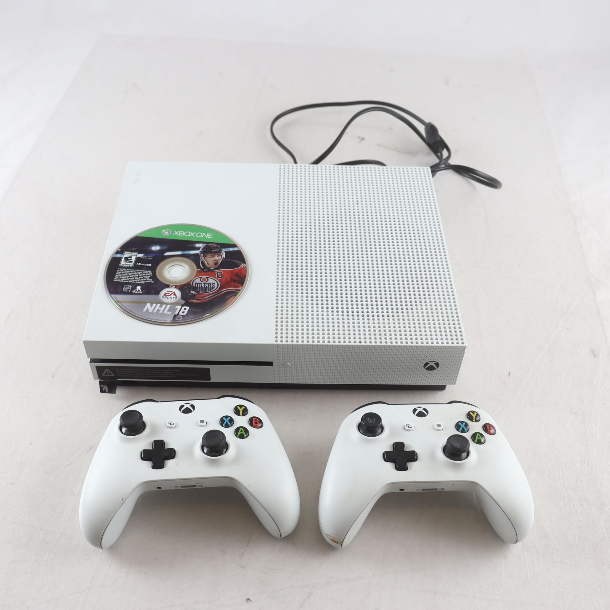 TV-spel, Xbox one S. Samfraktas ej.