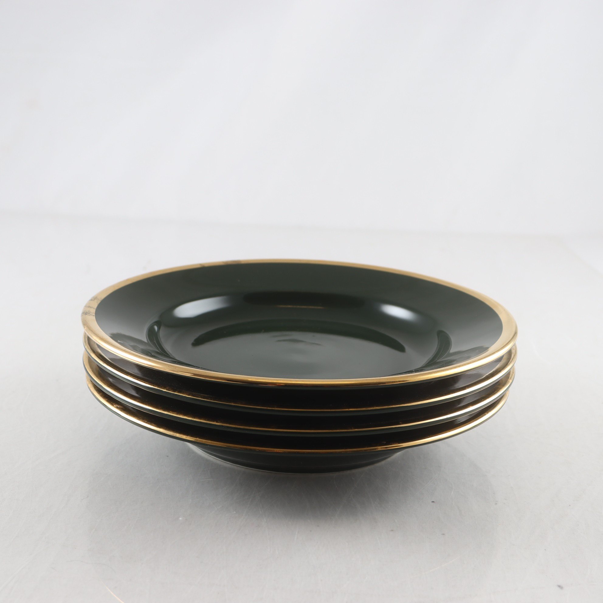 Djupa tallrikar, Pillivuyt, 4 st. Samfraktas ej.