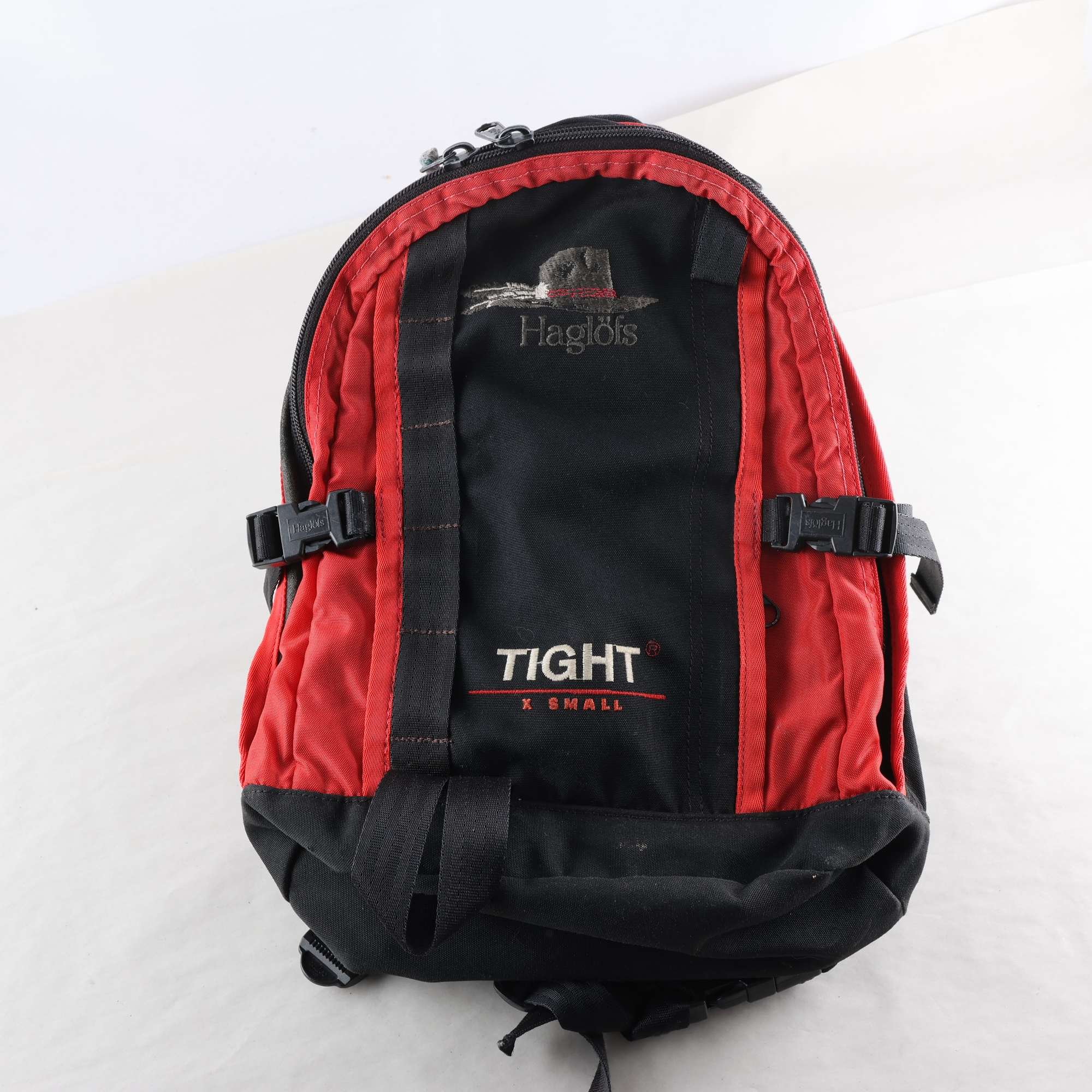 Ryggsäck, Haglöfs, svart, röd.