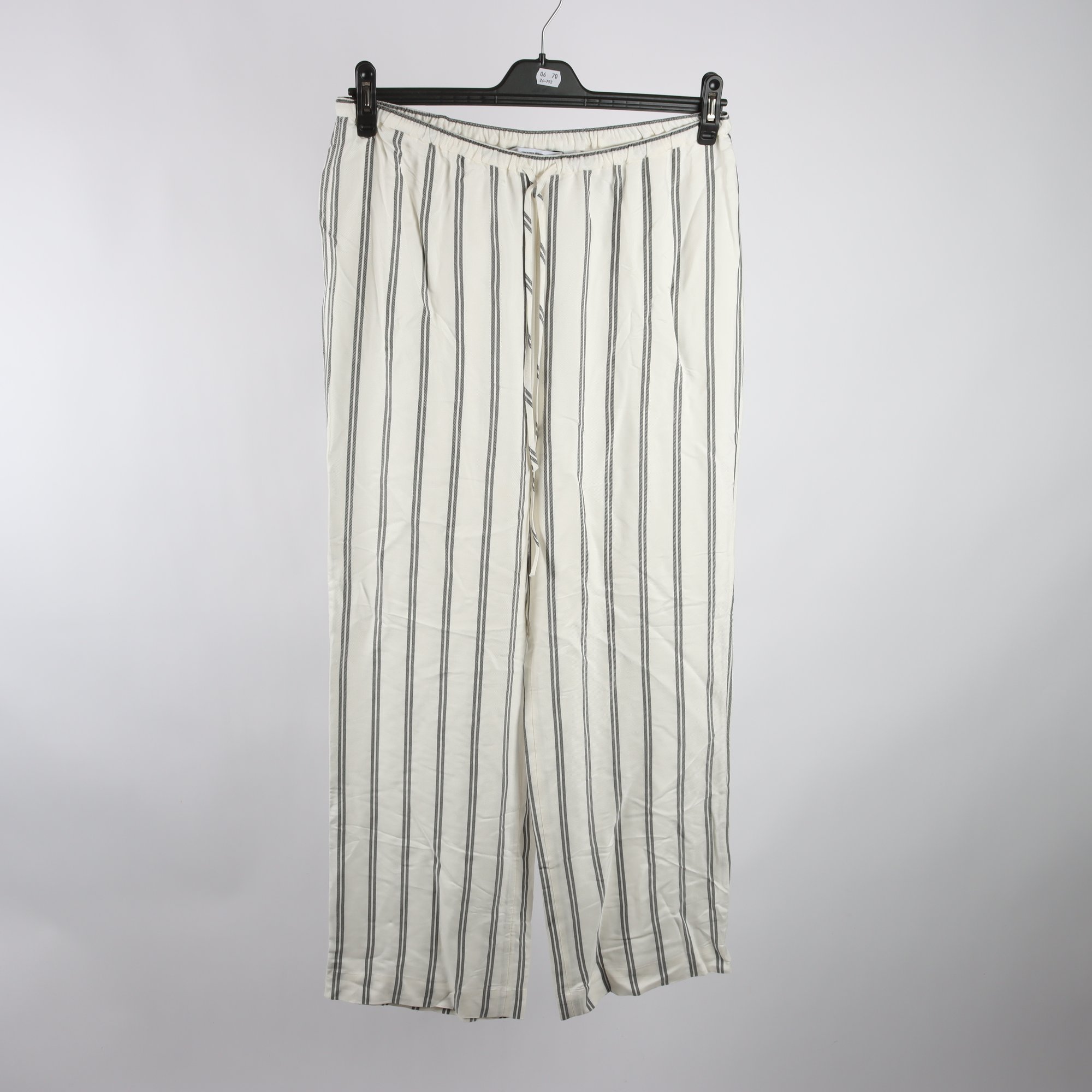 Byxa, & Other Stories, stl. 40