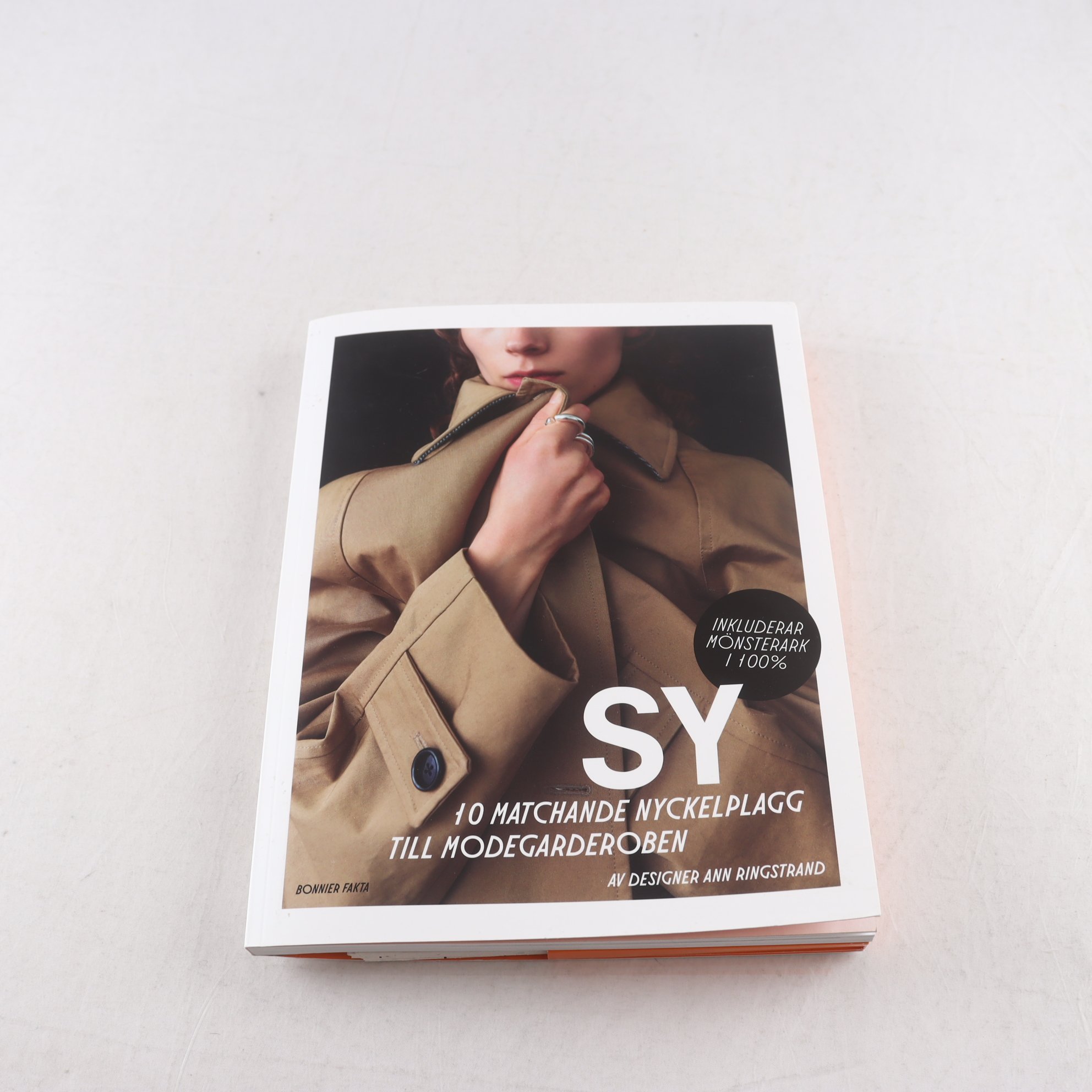 Sy 10 matchande nyckelplagg till modegarderoben