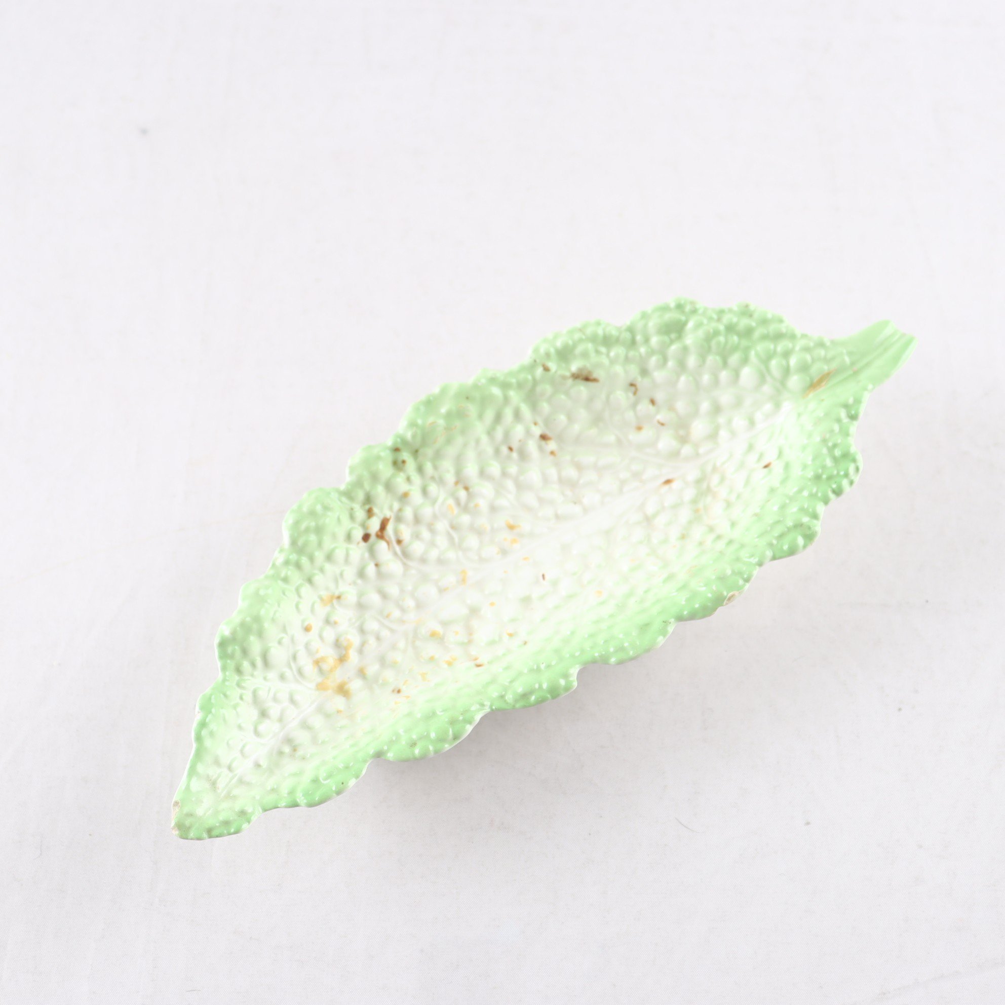 Uppläggningsfat, kålblad, Max Roesler, Tyskland, 1800/1900-tal