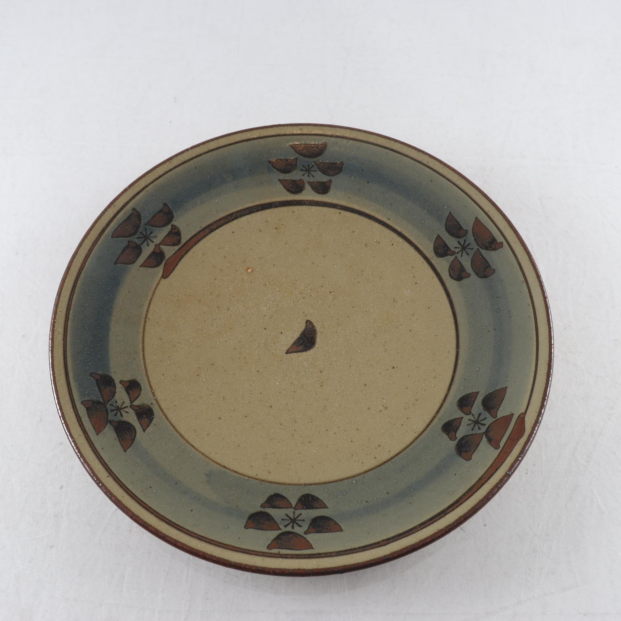 Fat, stengods, Japan, 1900-talets andra hälft. Samfraktas ej.