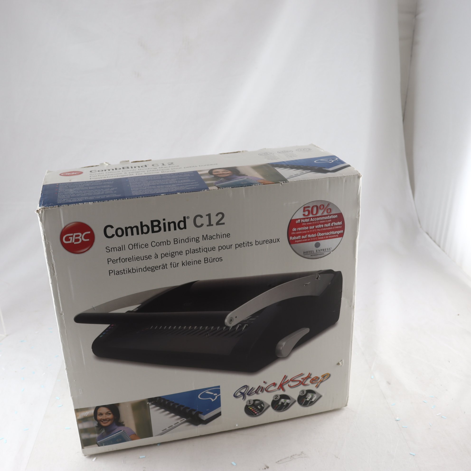 CombBind C12, bindingmachine. Samfraktas ej.