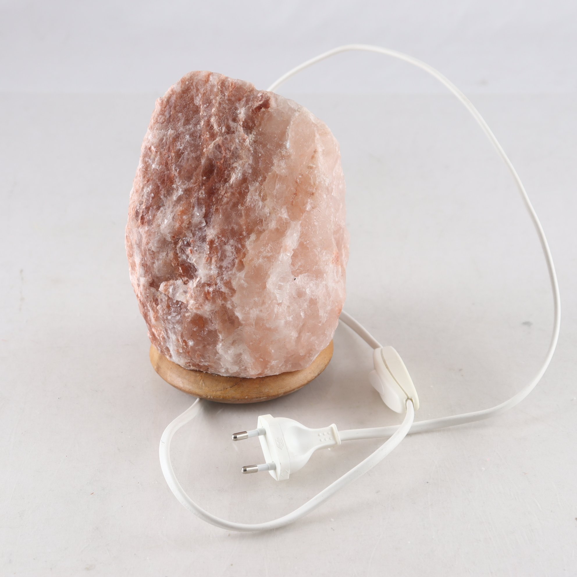 Lampa, saltsten. Samfraktas ej.