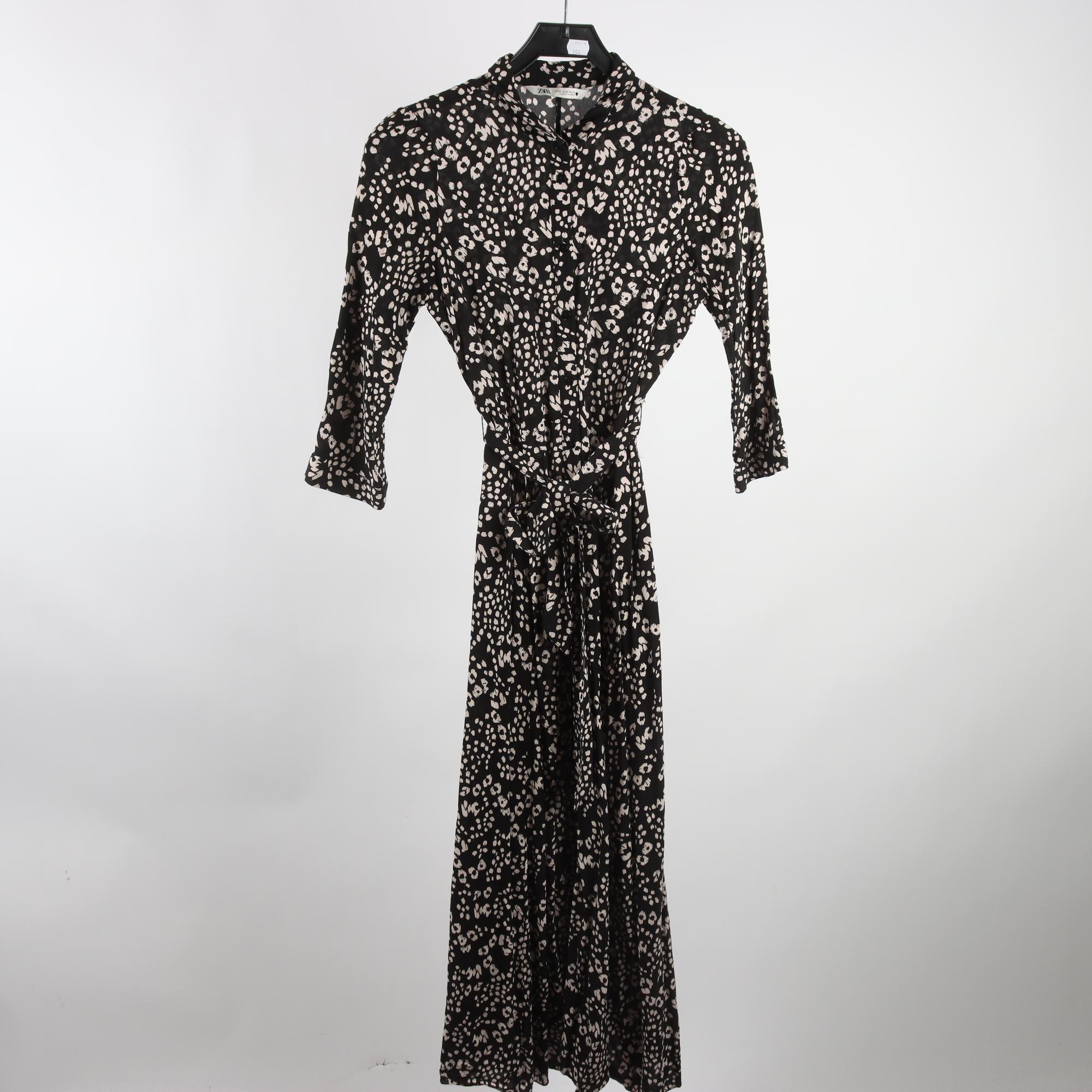 Klänning, Zara, svart, vit, mönstrad, stl. M