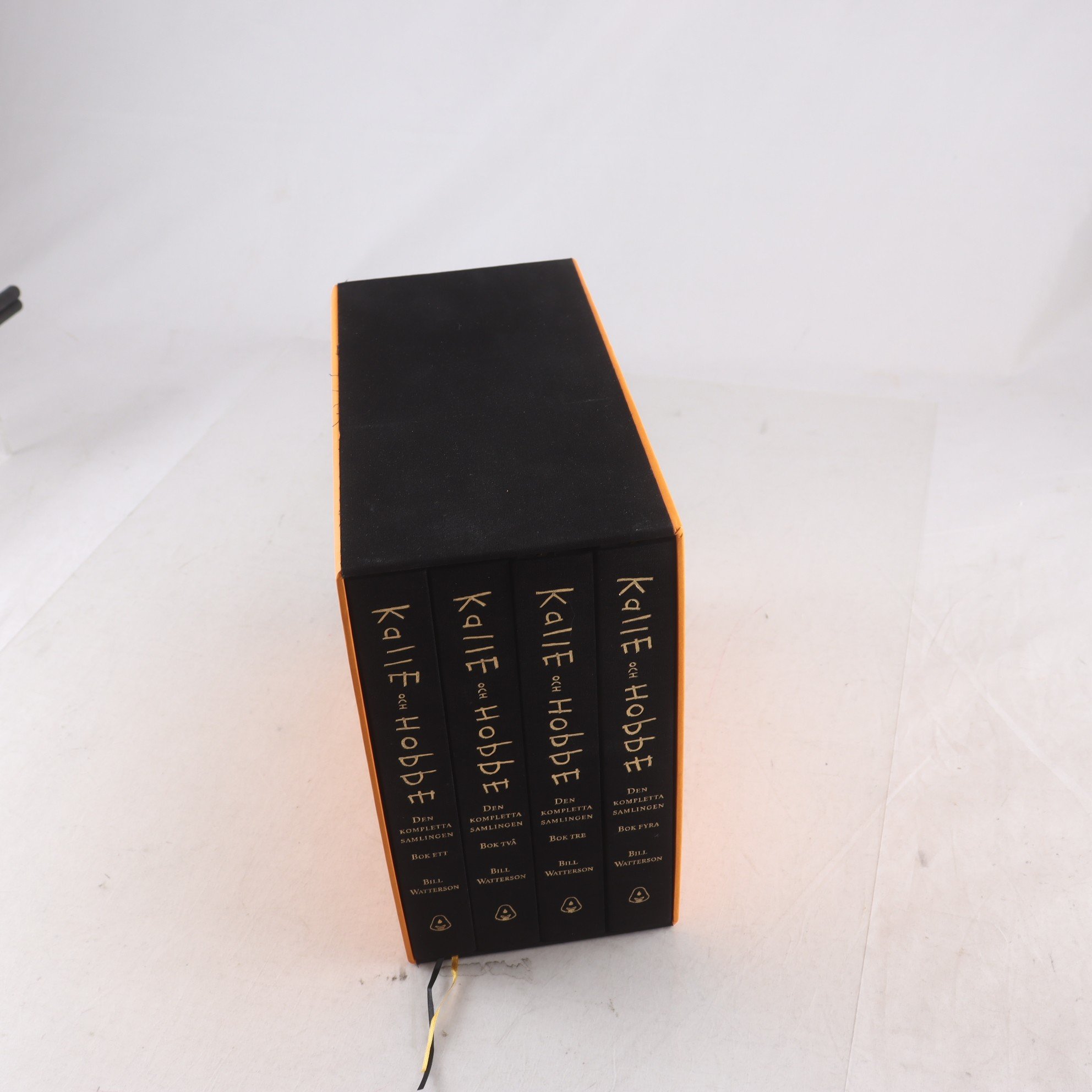 Kalle och Hobbe, Den kompletta samlingen, Bok 1-4