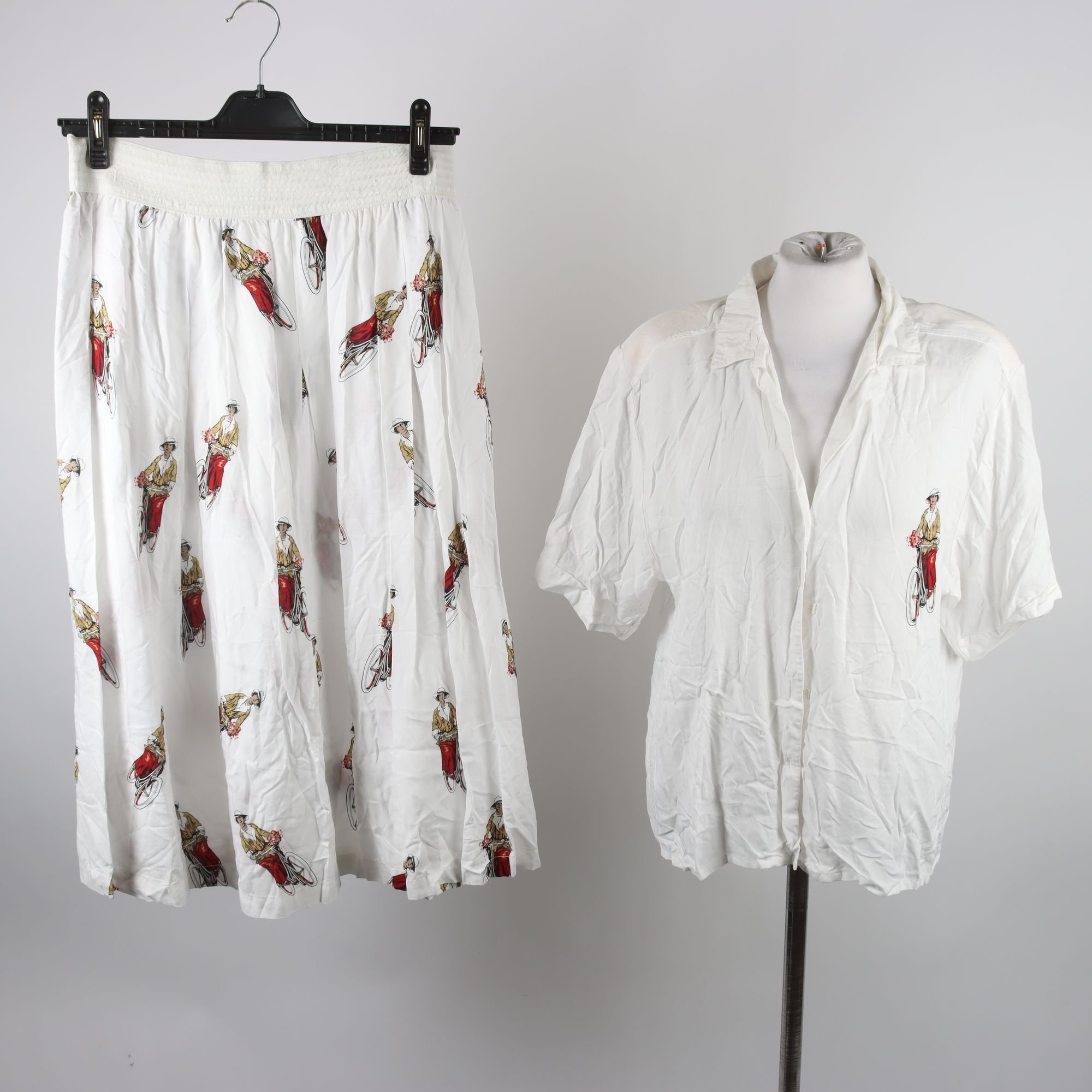 2 -delat set, blus/kjol, vintage, Ted Nicol, vit, stl. C 44