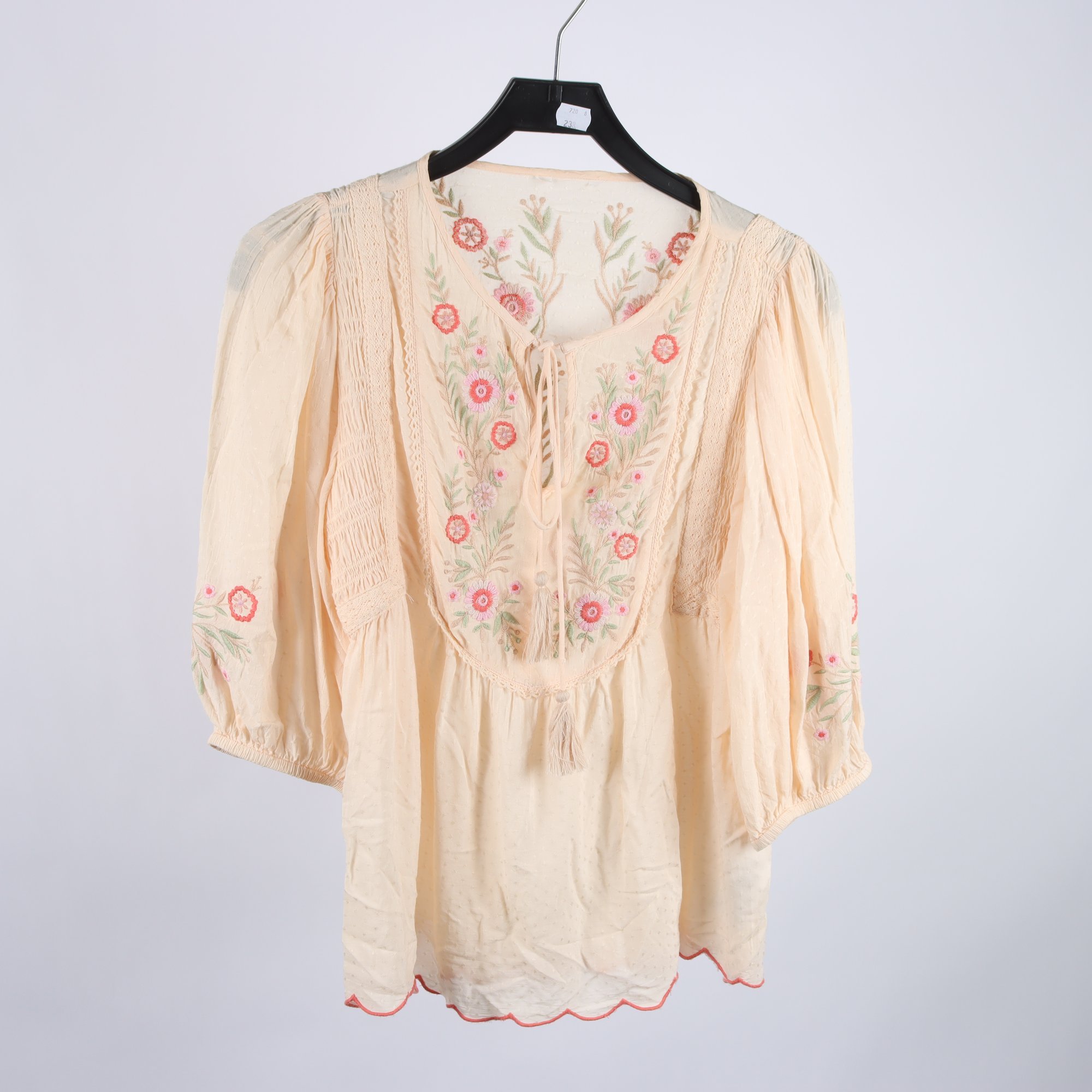 Blus, Indiska, ljus aprikos, broderi, stl ca. S