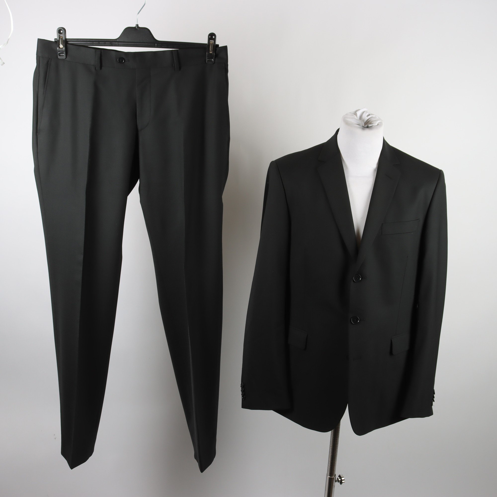 Kostym, SIR, svart, stl. 52
