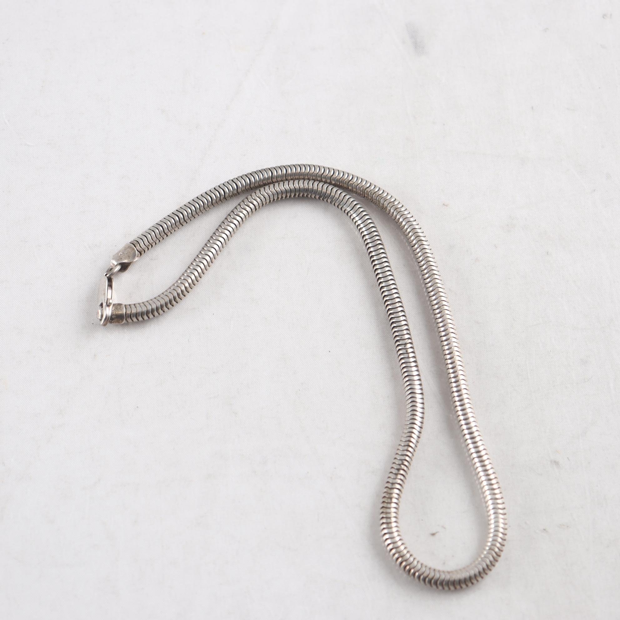 Halsband, ormlänk, silver, vikt: 36,2 g