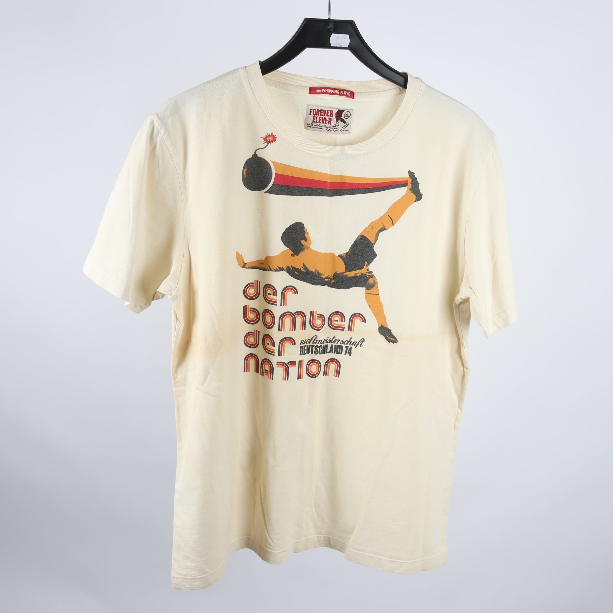 T-shirt, Forever Eleven, Whipping Floyd, beige, fotboll, stl. XL.