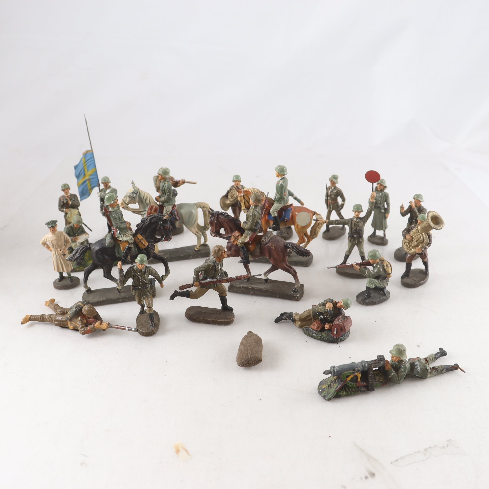 Soldater, Elastolin mfl, blandat, retro. Endast avhämtning