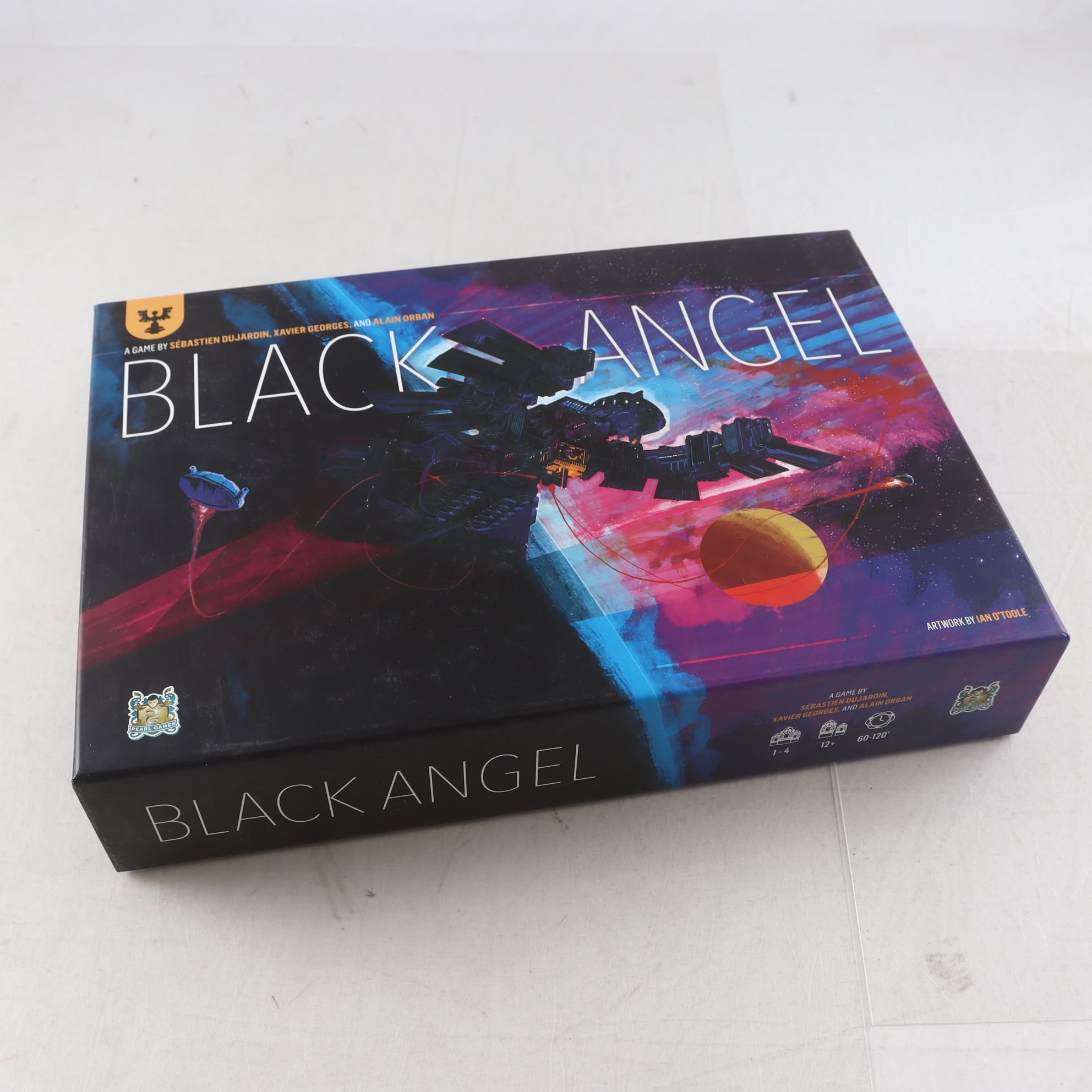 Spel, Black angel, pearl games.