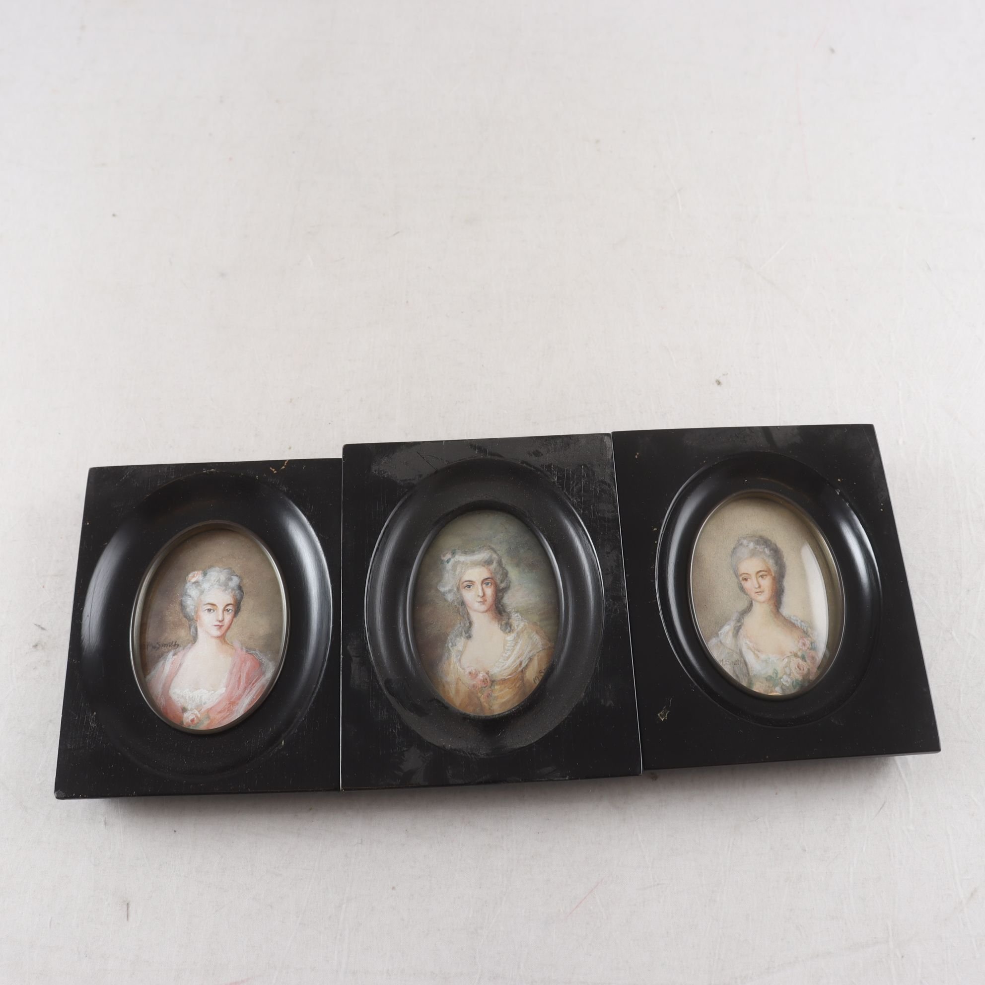 Miniatyrporträtt, akvareller, signerade M. Smith, 1850/1900-tal, 3 st