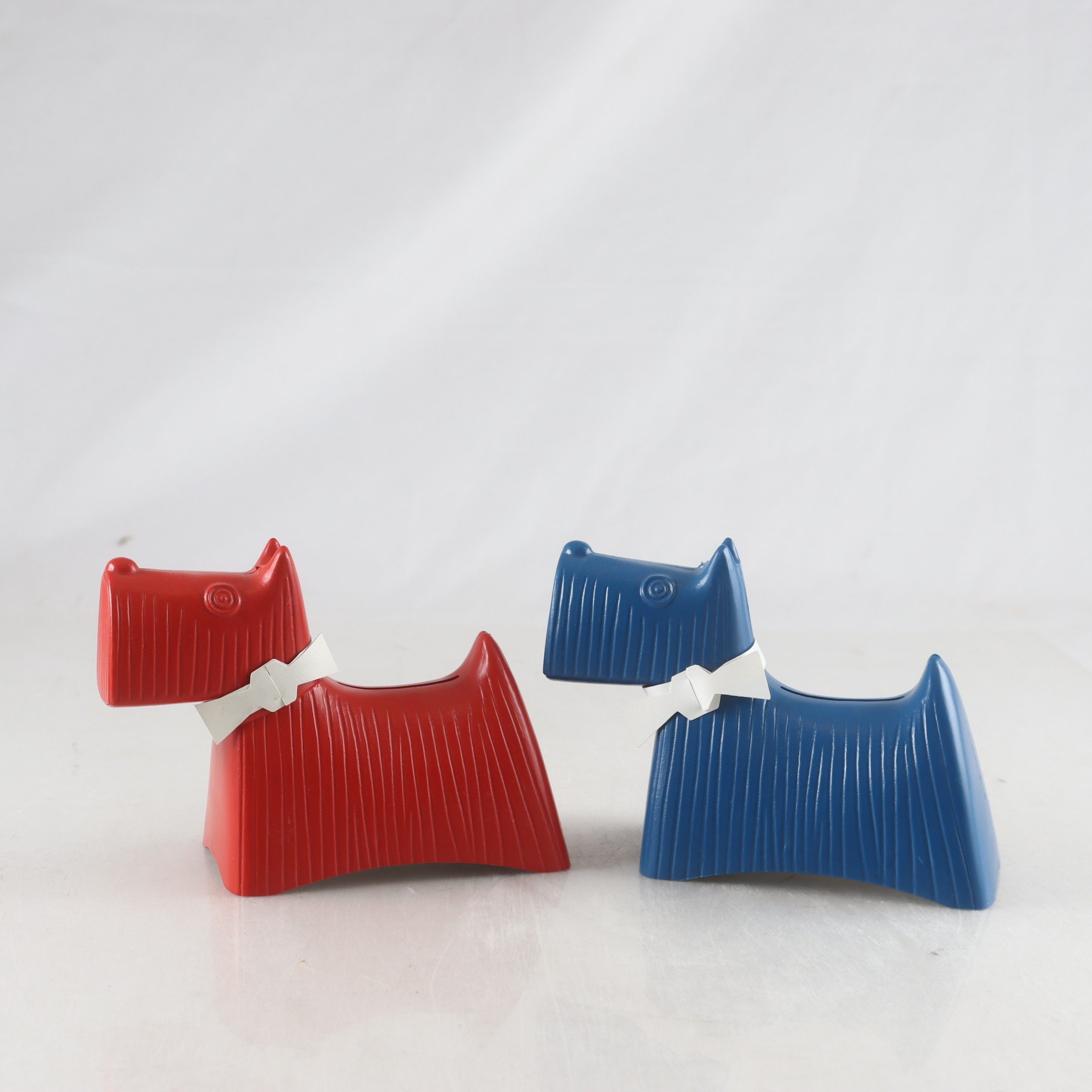 Sparbössor, Plast, ”Skotten”, Stig Lindberg, Handelsbanken, 2 st