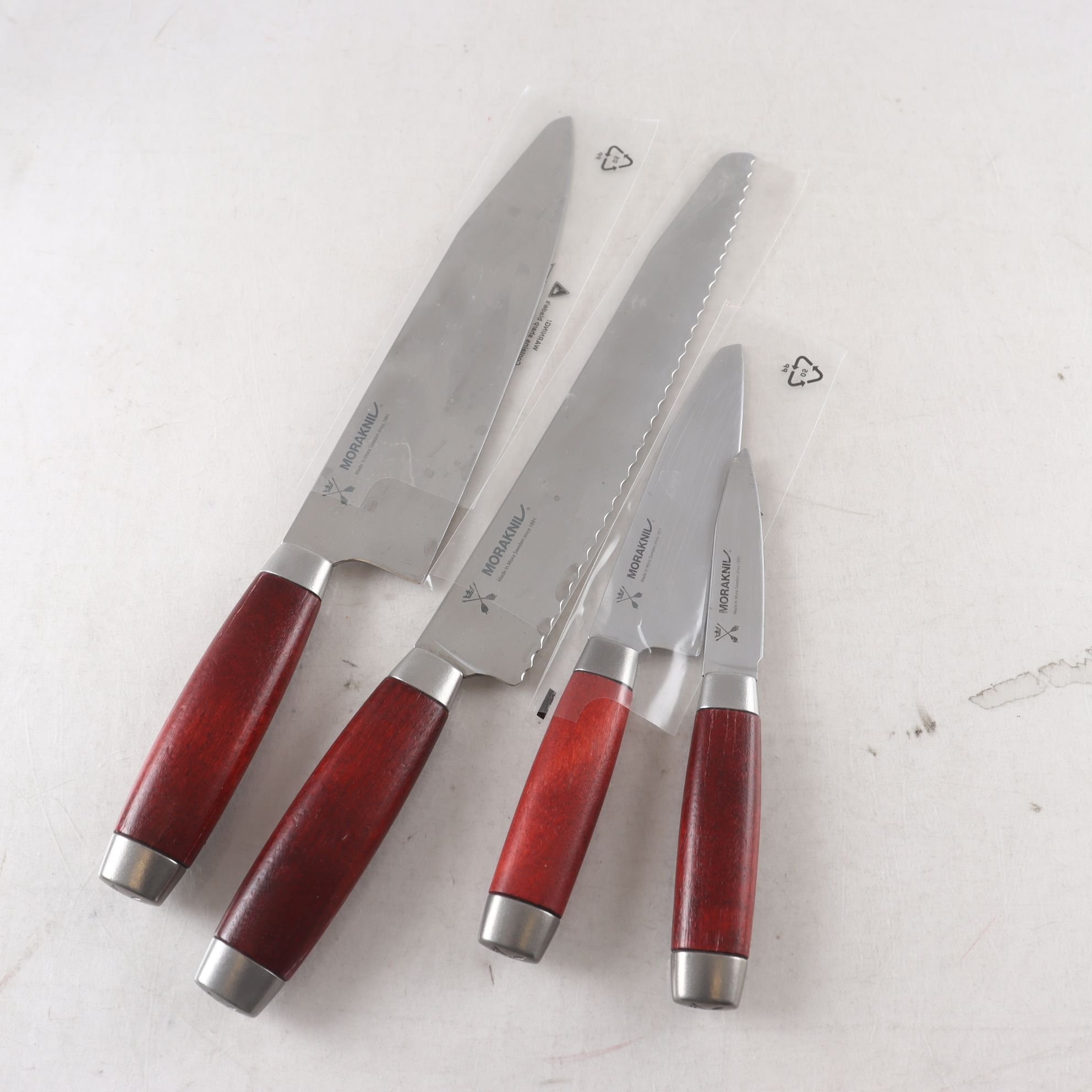 Köksknivar, rostfritt stål, Morakniv. Samfraktas ej.