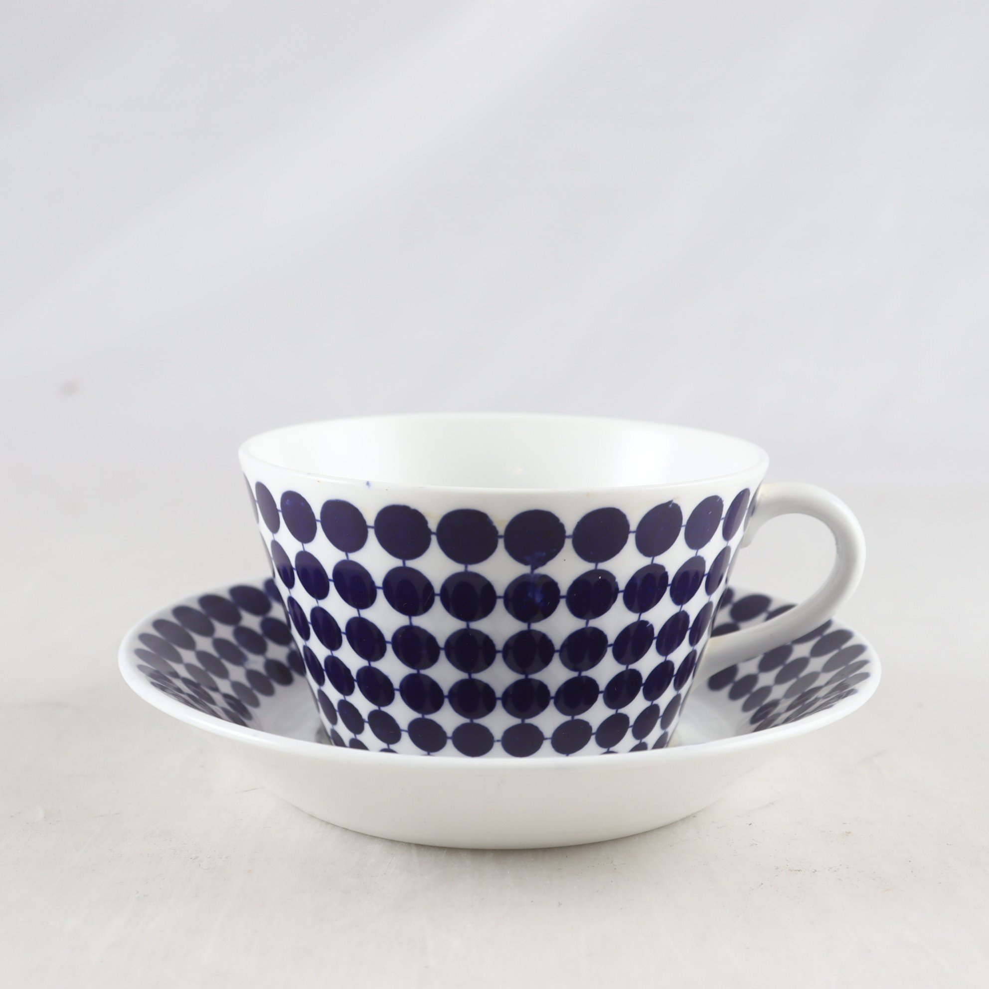 Tekopp med fat, porslin, ”Adam”, Stig Lindberg, Gustavsberg