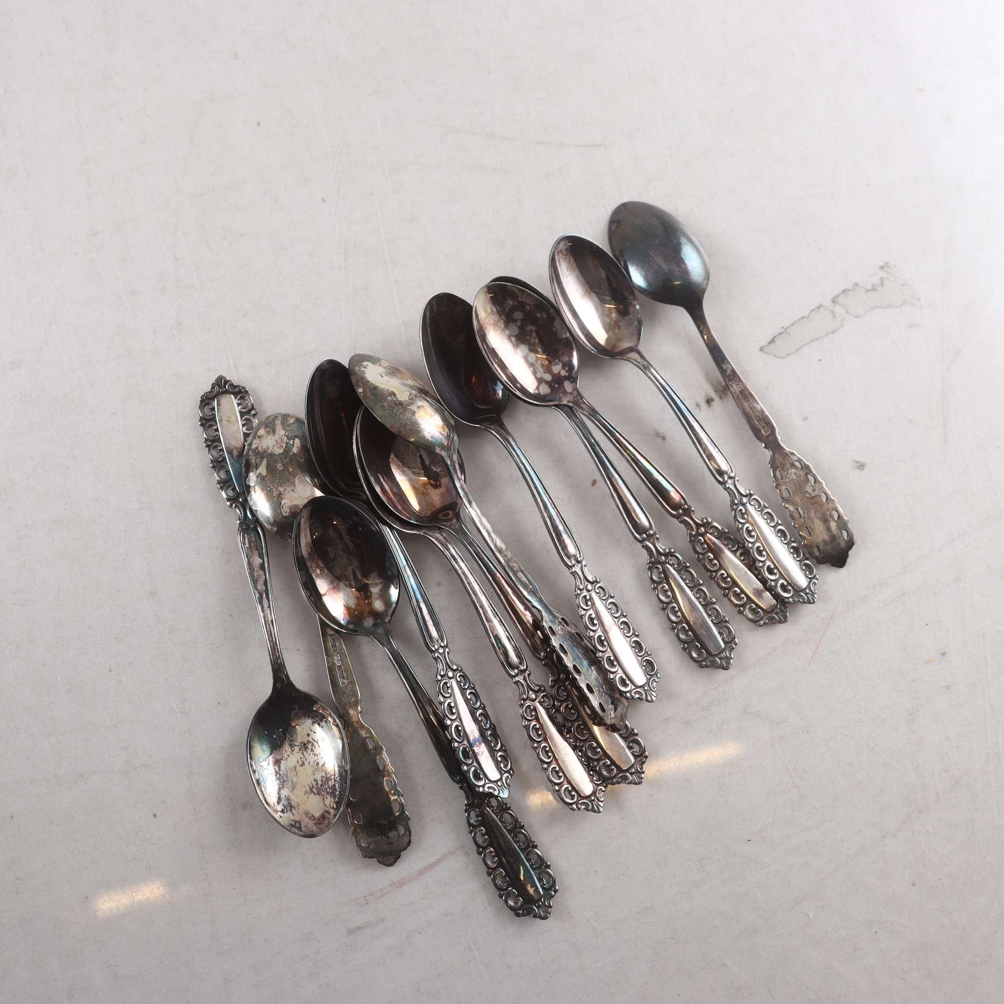 Teskedar, silver, kattfot, GAB, 1980