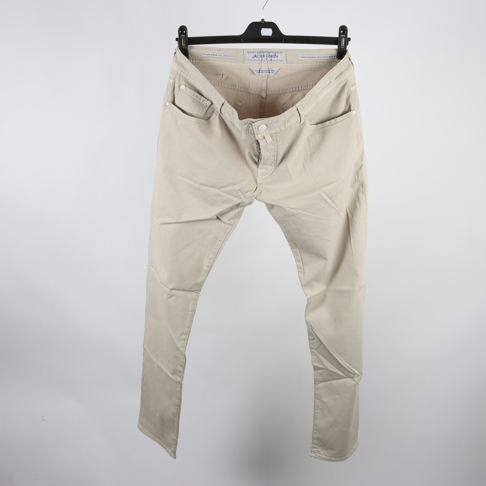 Byxor, Jacob Cohen, J622, beige, stl. 38.