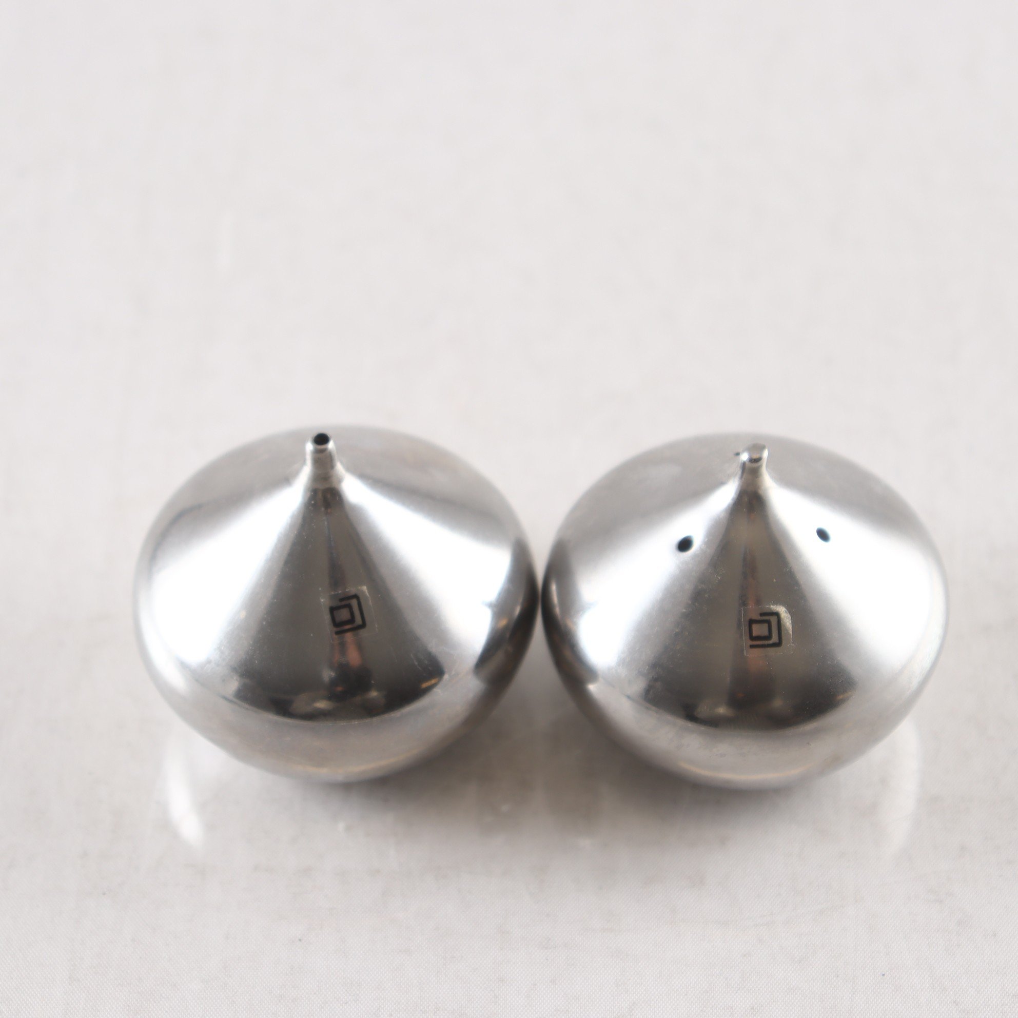 Salt- och pepparströare, Helene Tiedeman, Orrefors Jernverk