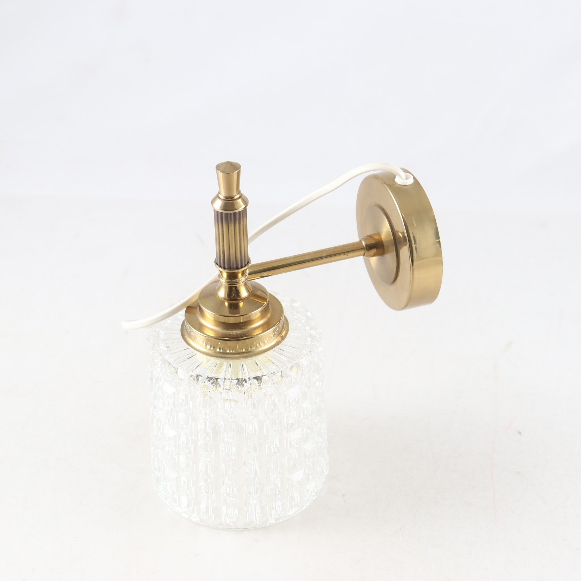 Vägglampa, mässing, 1960-tal. Samfraktas ej.