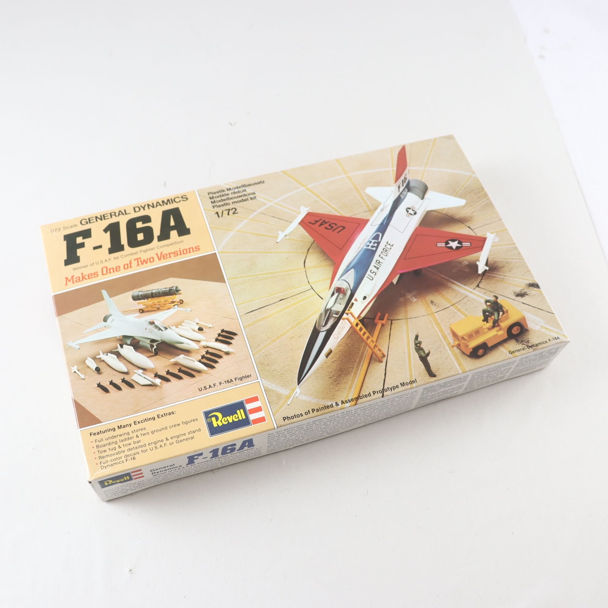 Byggsats, F-16A plan, Revell.