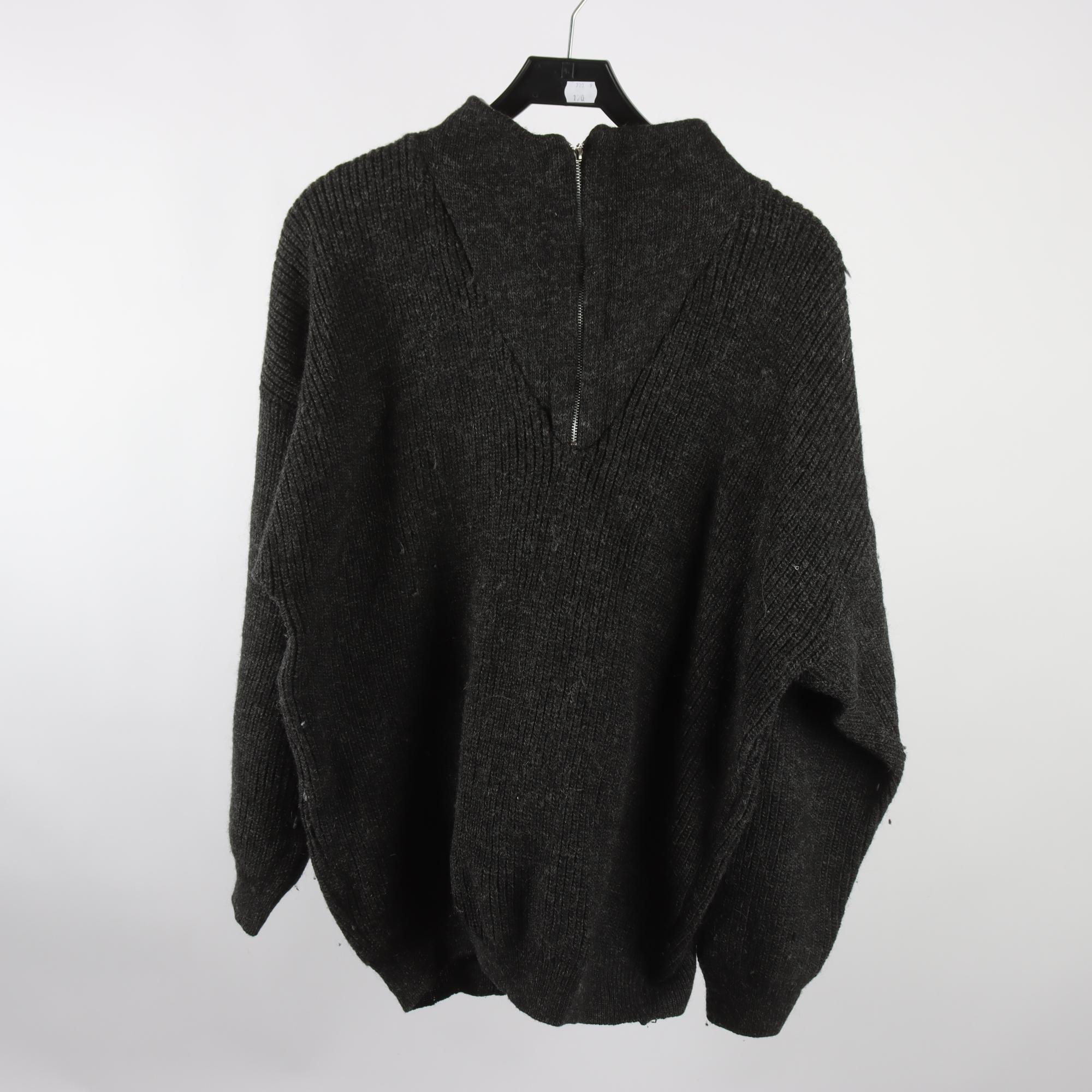 Tröja, People, grå, 100% ull, stl. M.