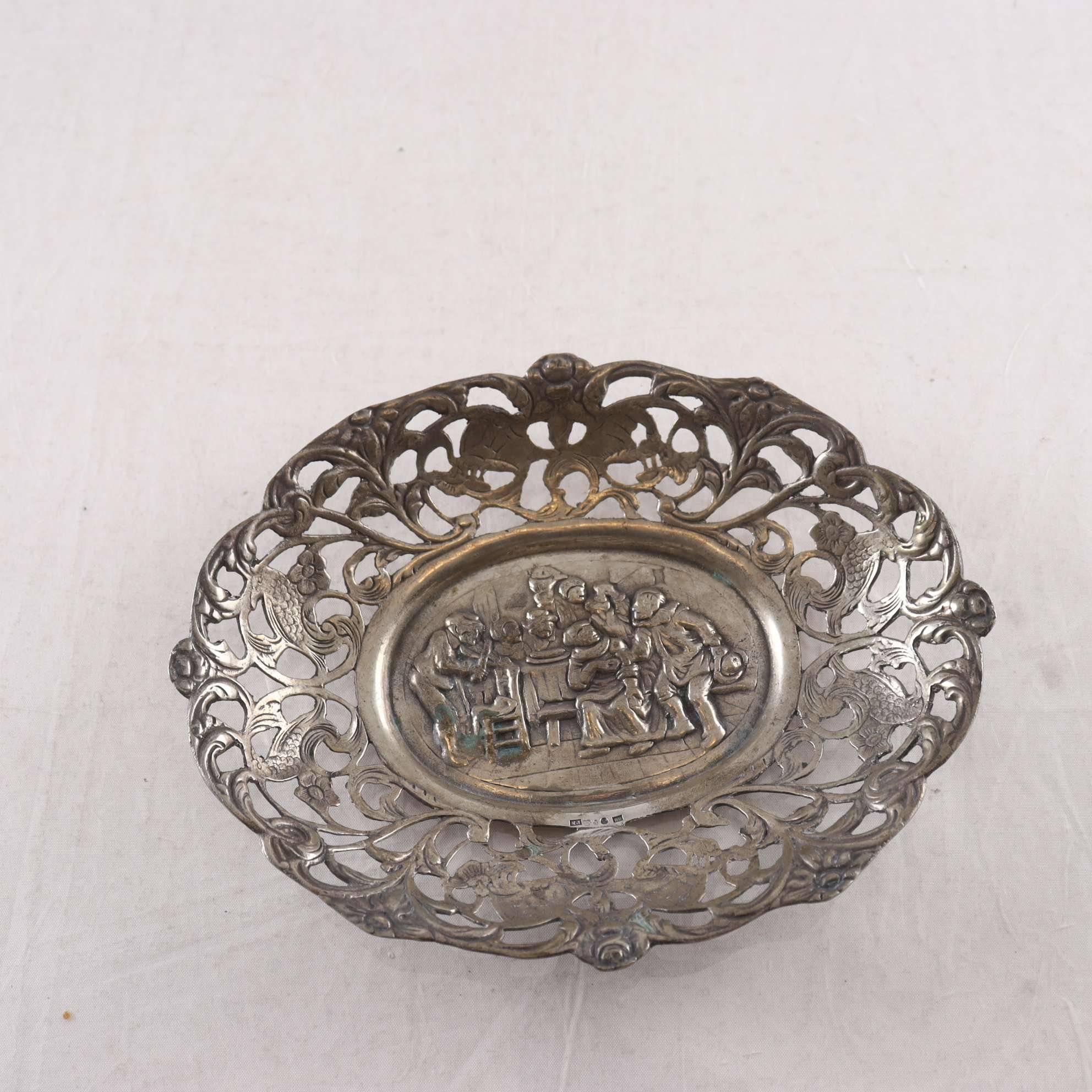 Skålfat, gallermodell, silver, 1952