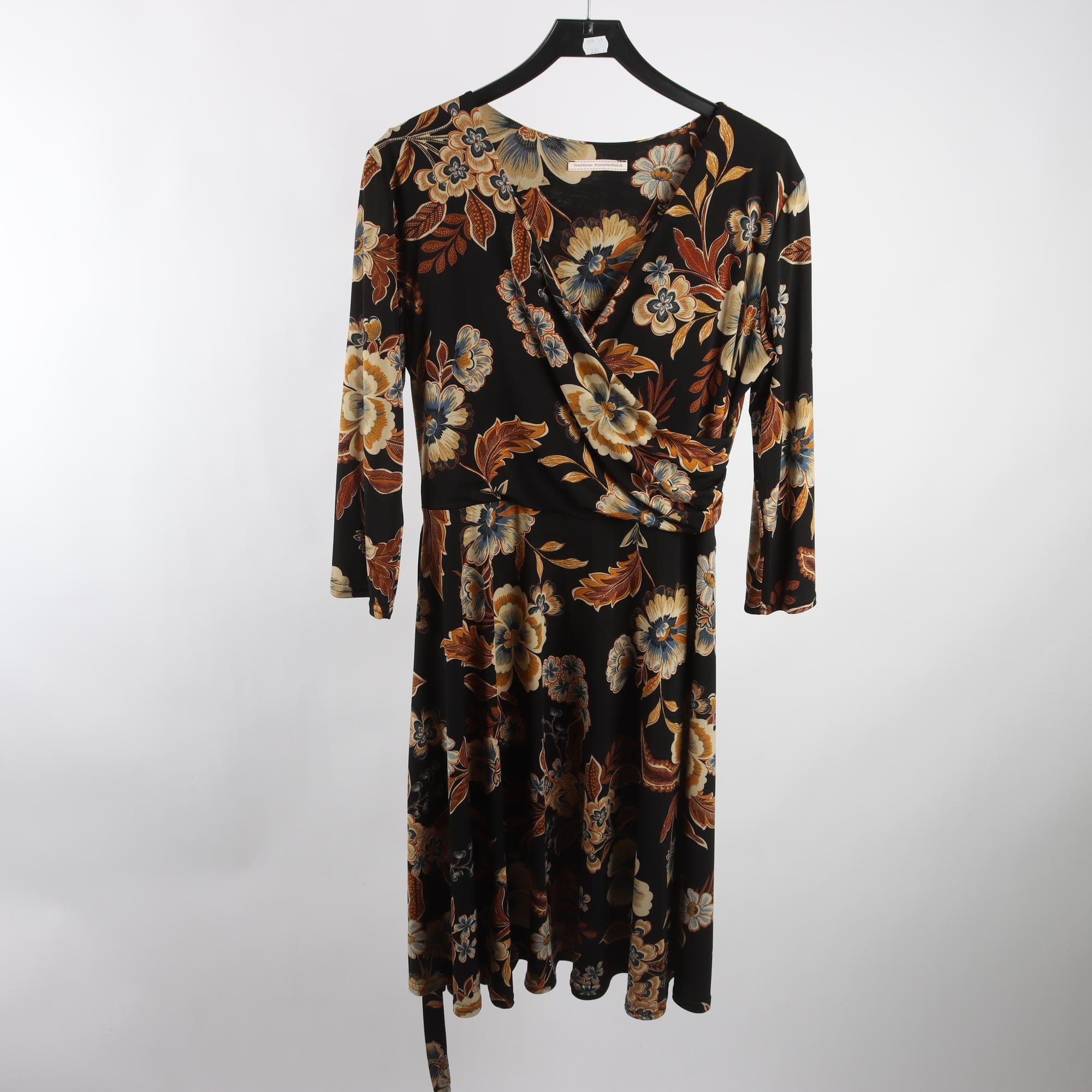 Klänning, Stockholms Klänningsfabrik, blommig, svart, beige, stl. ca. M.