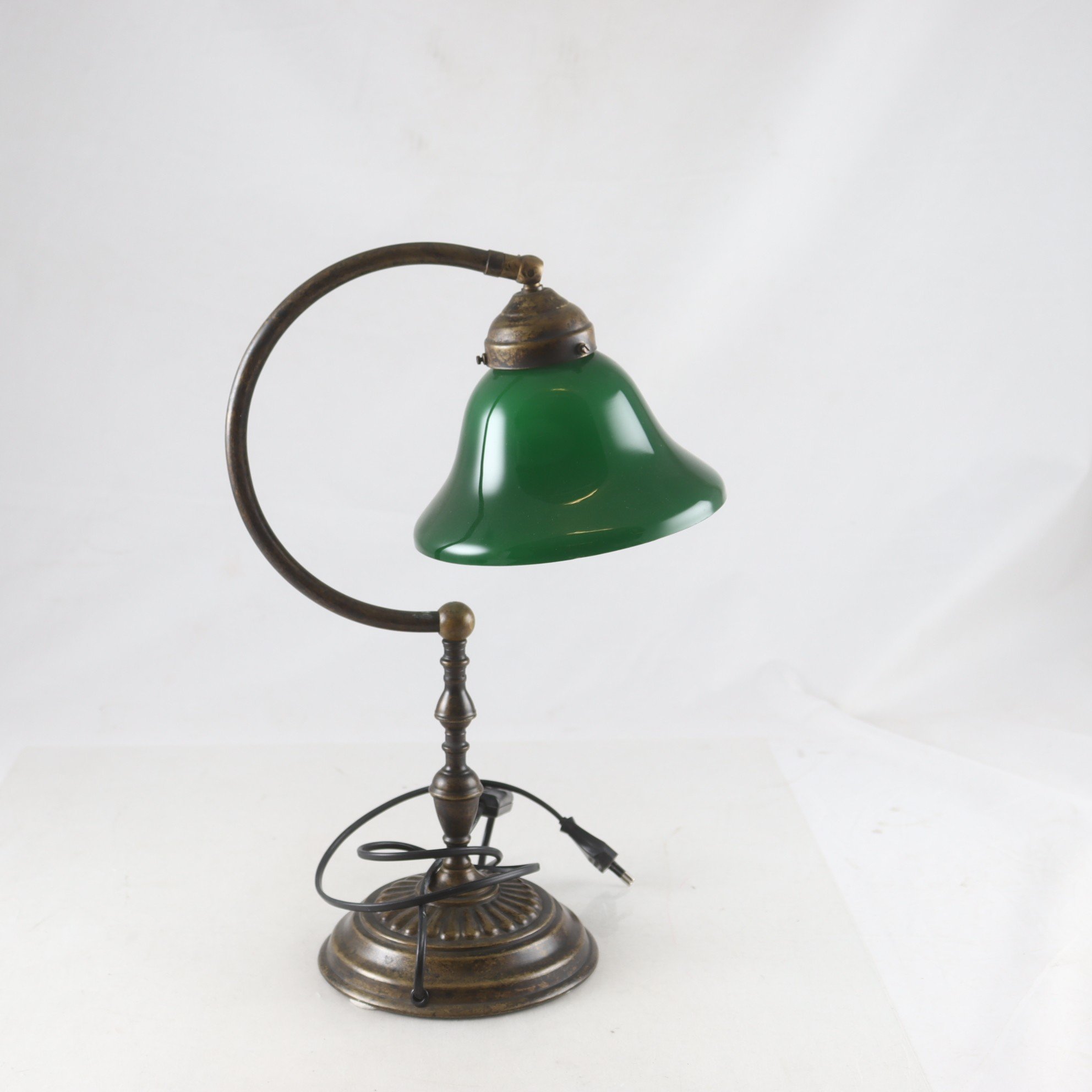 Bordslampa, Stilars, mässing, glas. Endast avhämtning.