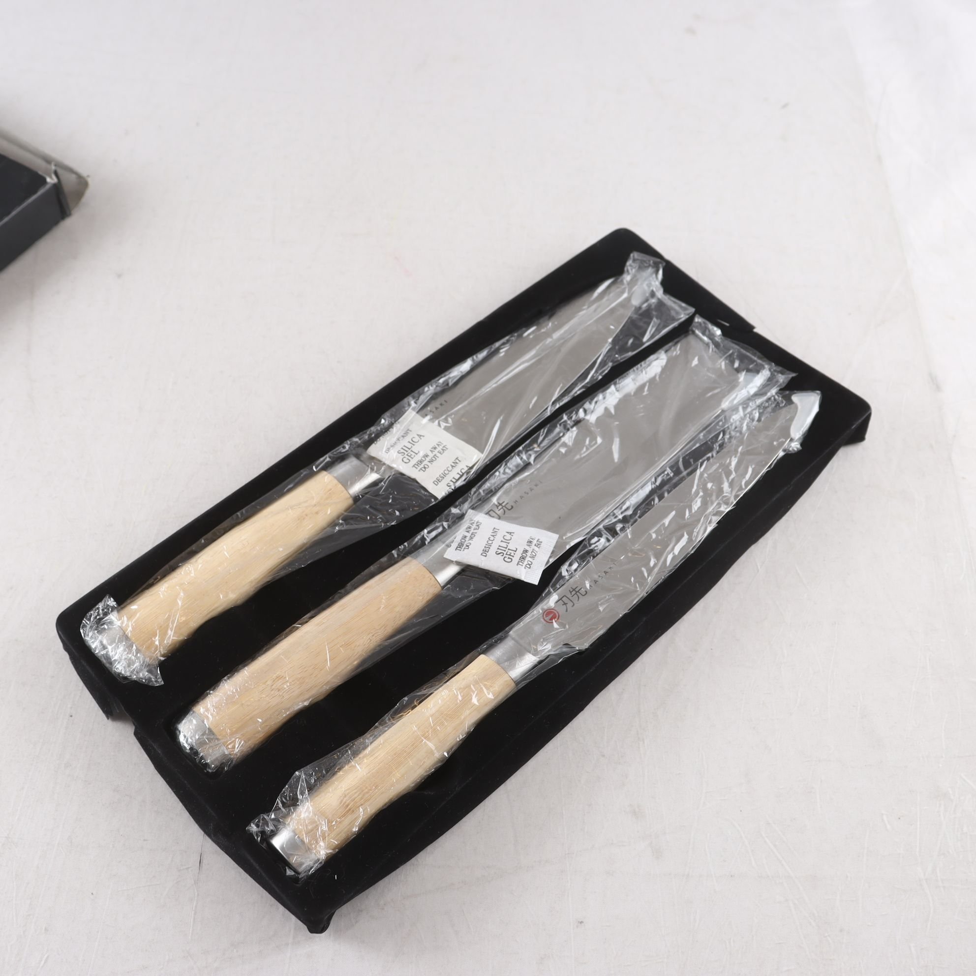 Knivar, Hasaki, 3 st.