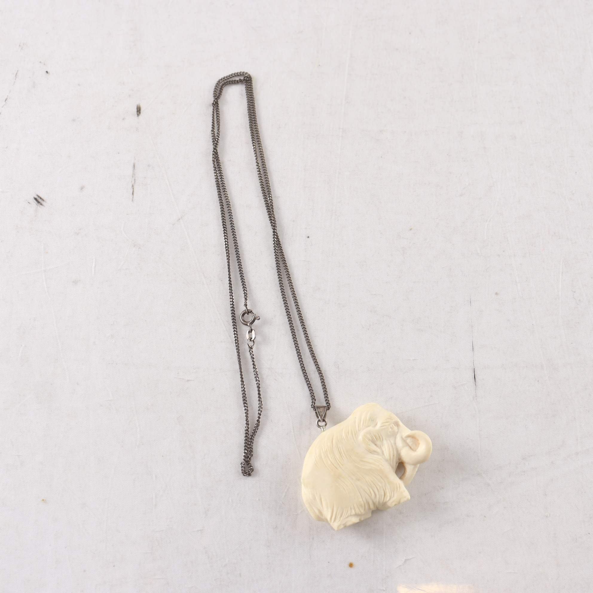 Halsband, Mammut, silver 925.