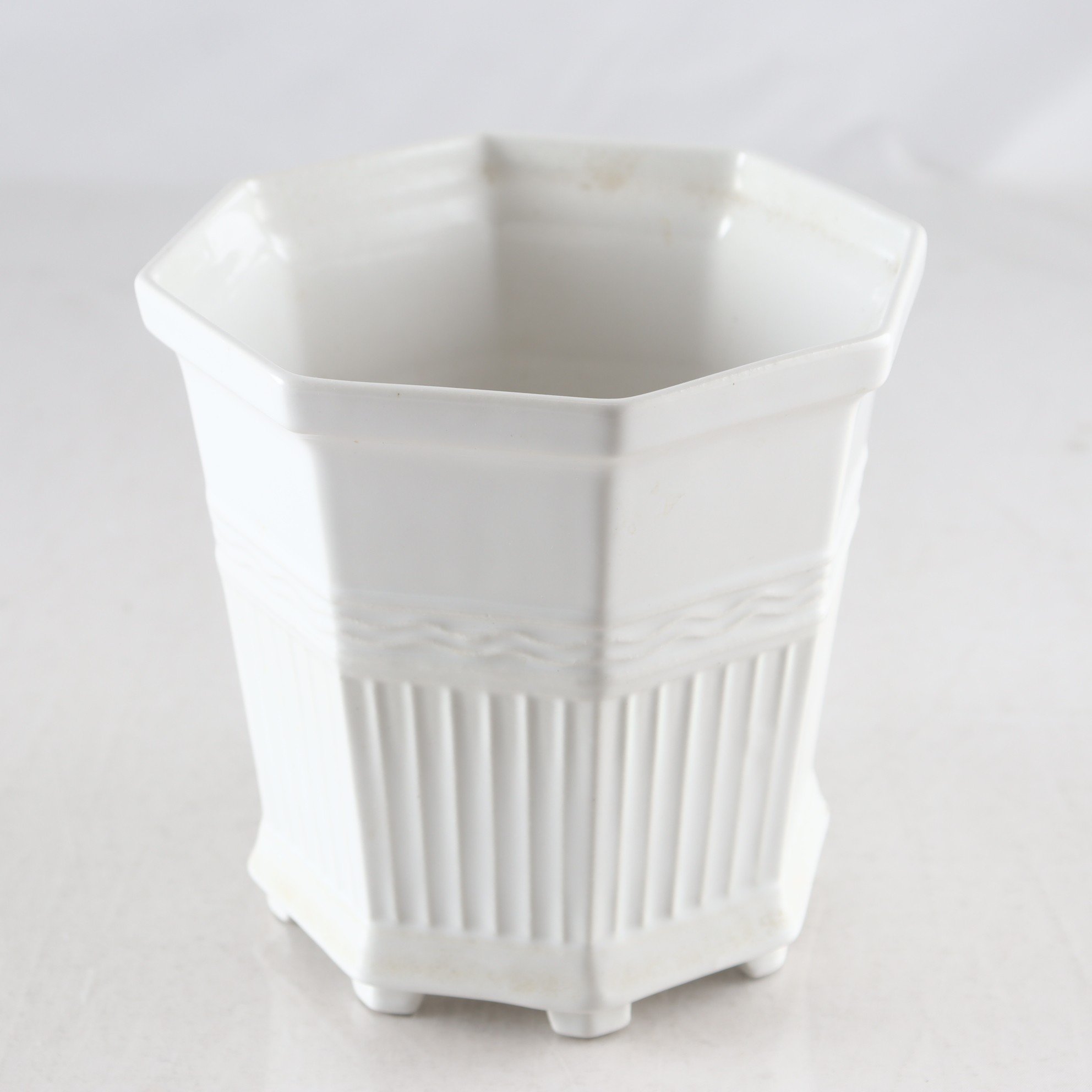 Ytterfoder, kruka, porslin, Nr 2, Prins Eugen, Waldermarsudde.