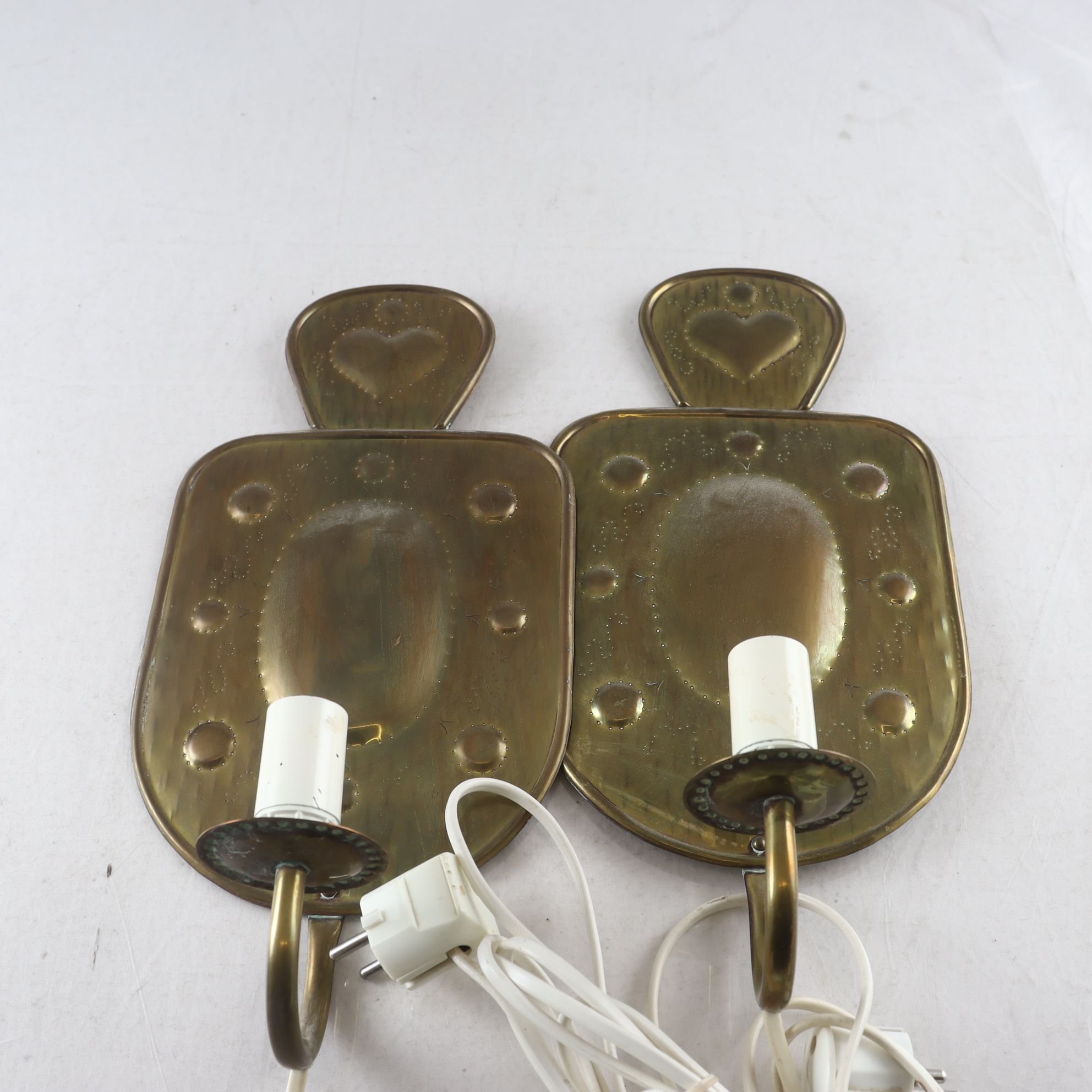 Lampetter, mässing, 2 st. Samfraktas ej.