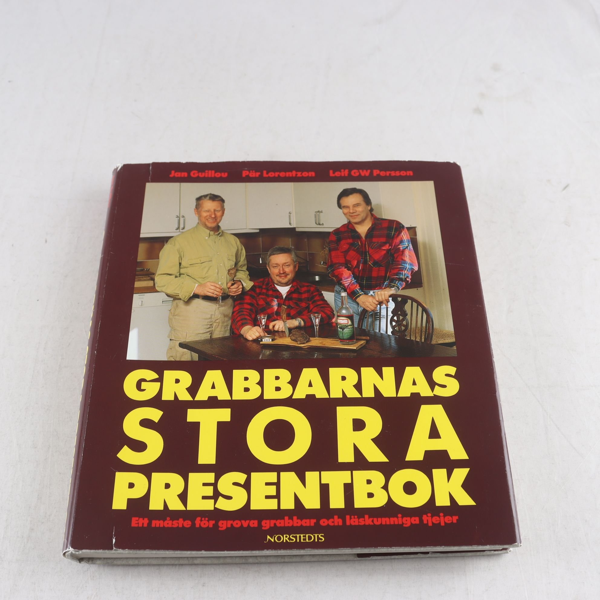 Grabbarnas stora presentbok, Jan guillou, Pär Lortentzon, Leif GW Persson