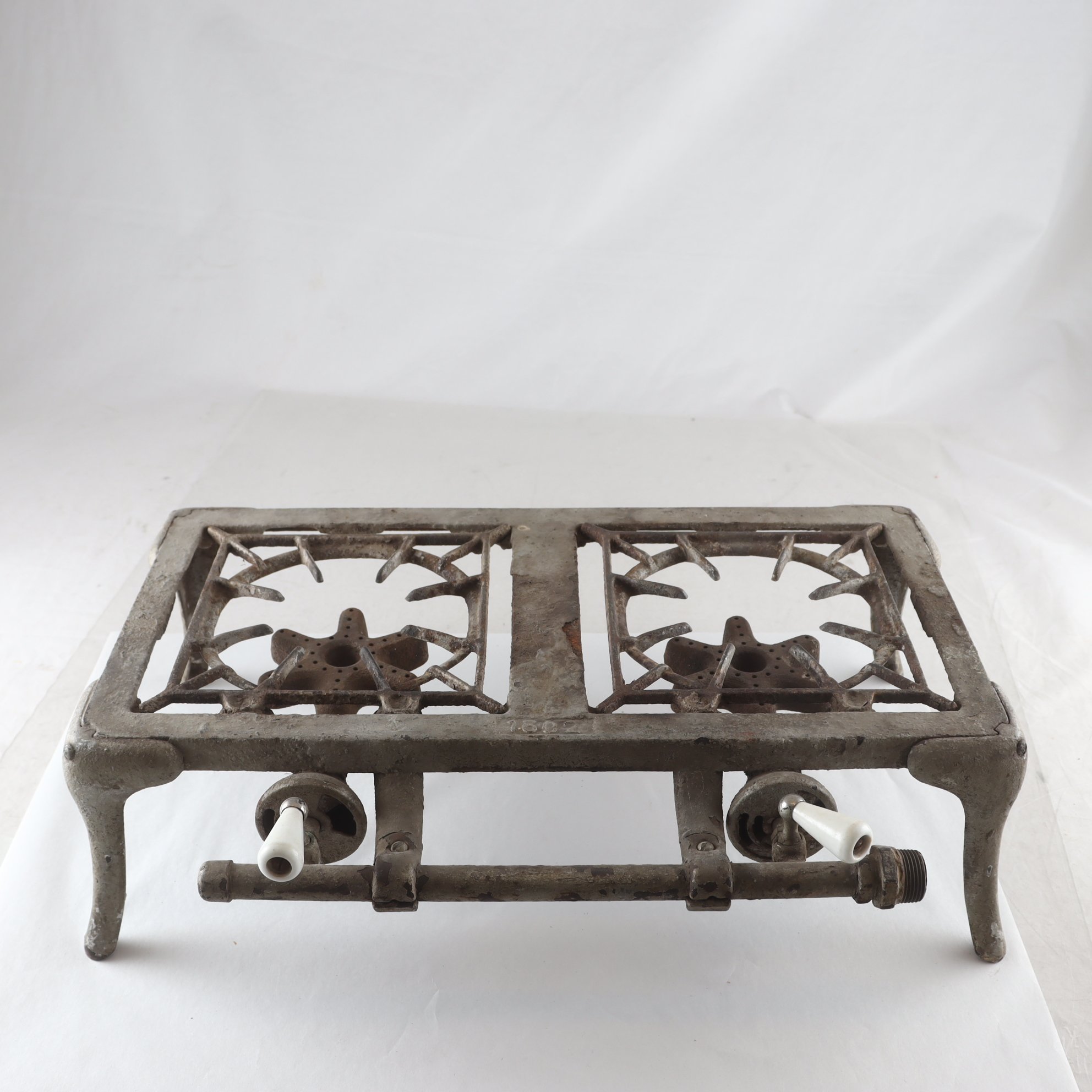 Kraftkök, gjutjärn. Samfraktas ej.