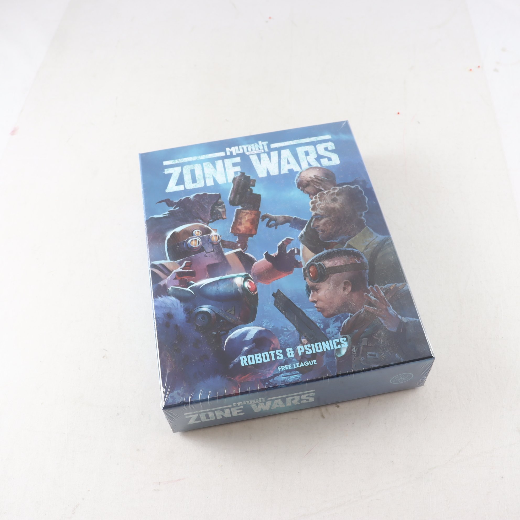Spel, Mutant-zone wars, year zero.