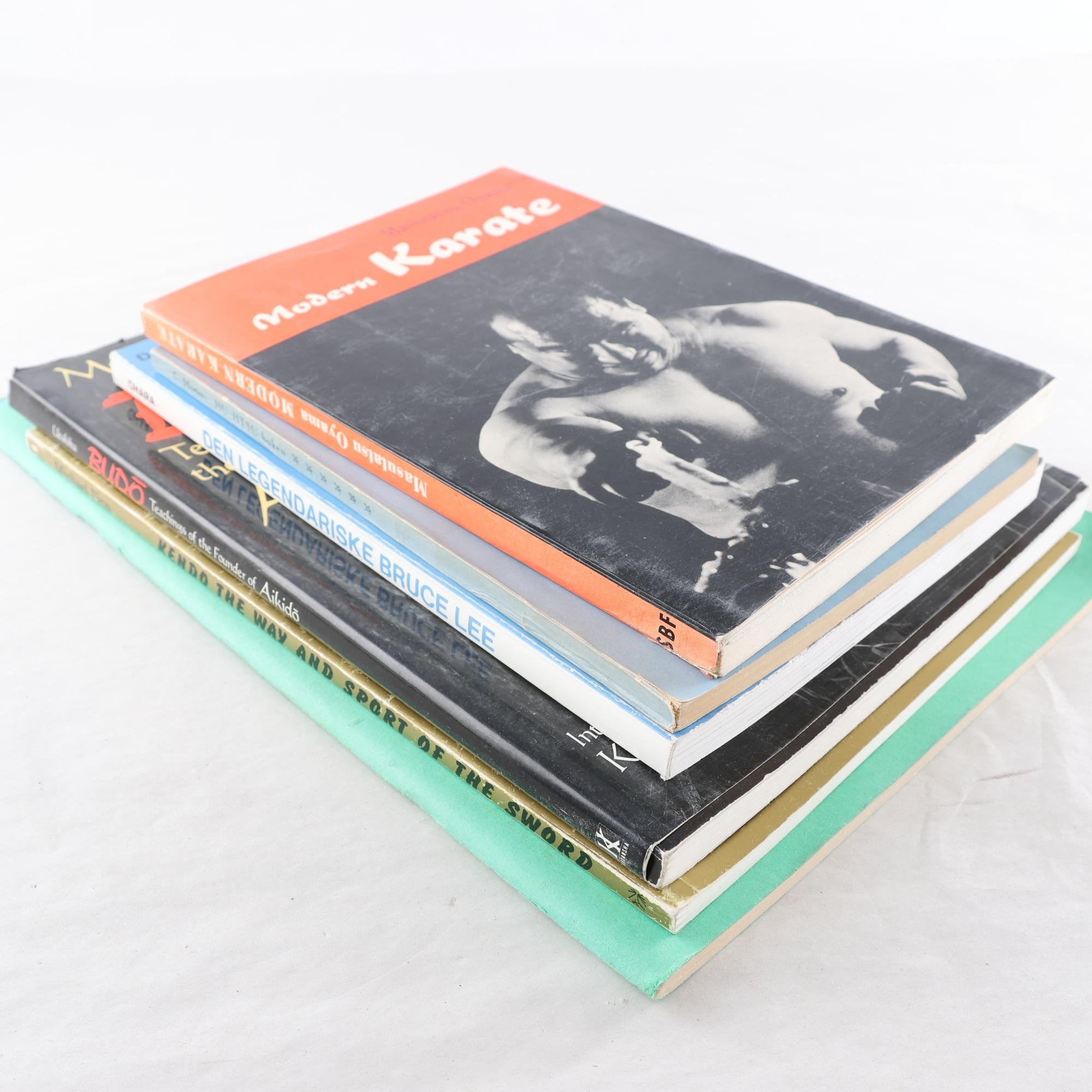 Karate, Budo, Jiu-Jitsu m.m., bokpaket med 6 volymer