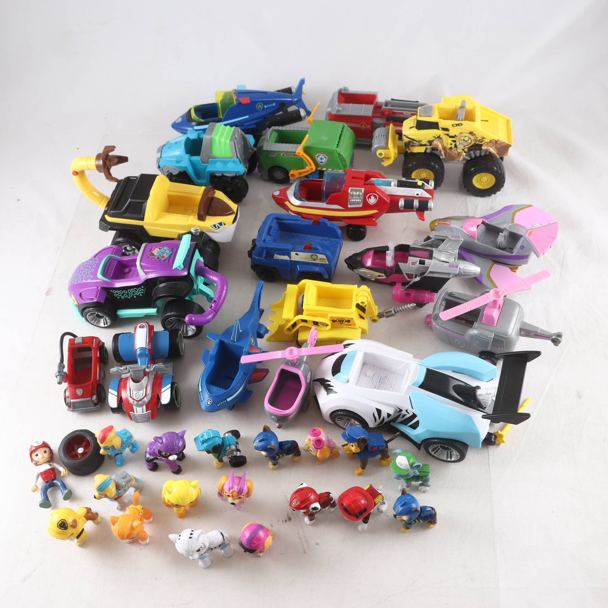 Fordon, Paw patrols, blandat parti. Samfraktas ej