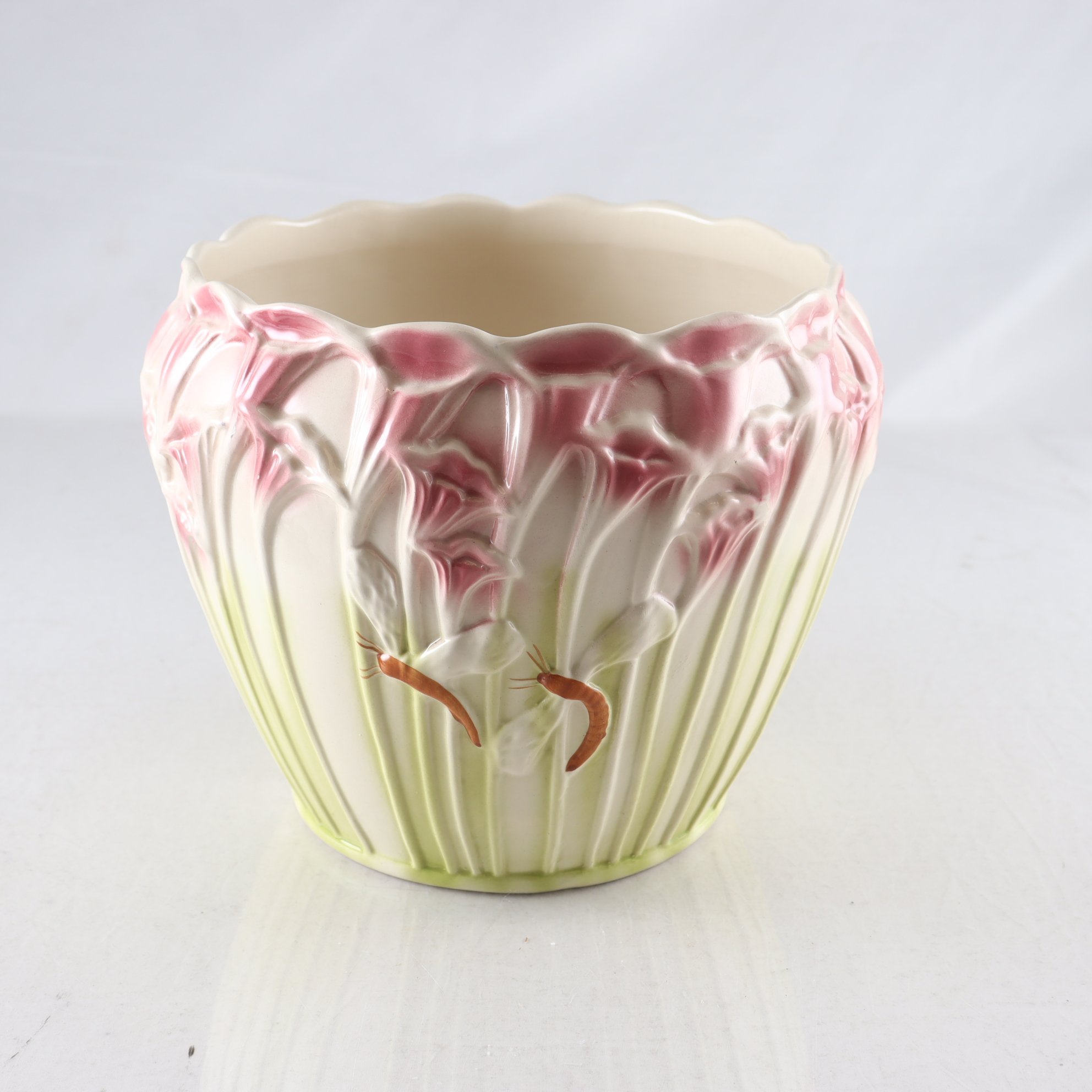 Ytterfoder, porslin, majolika. Samfraktas ej