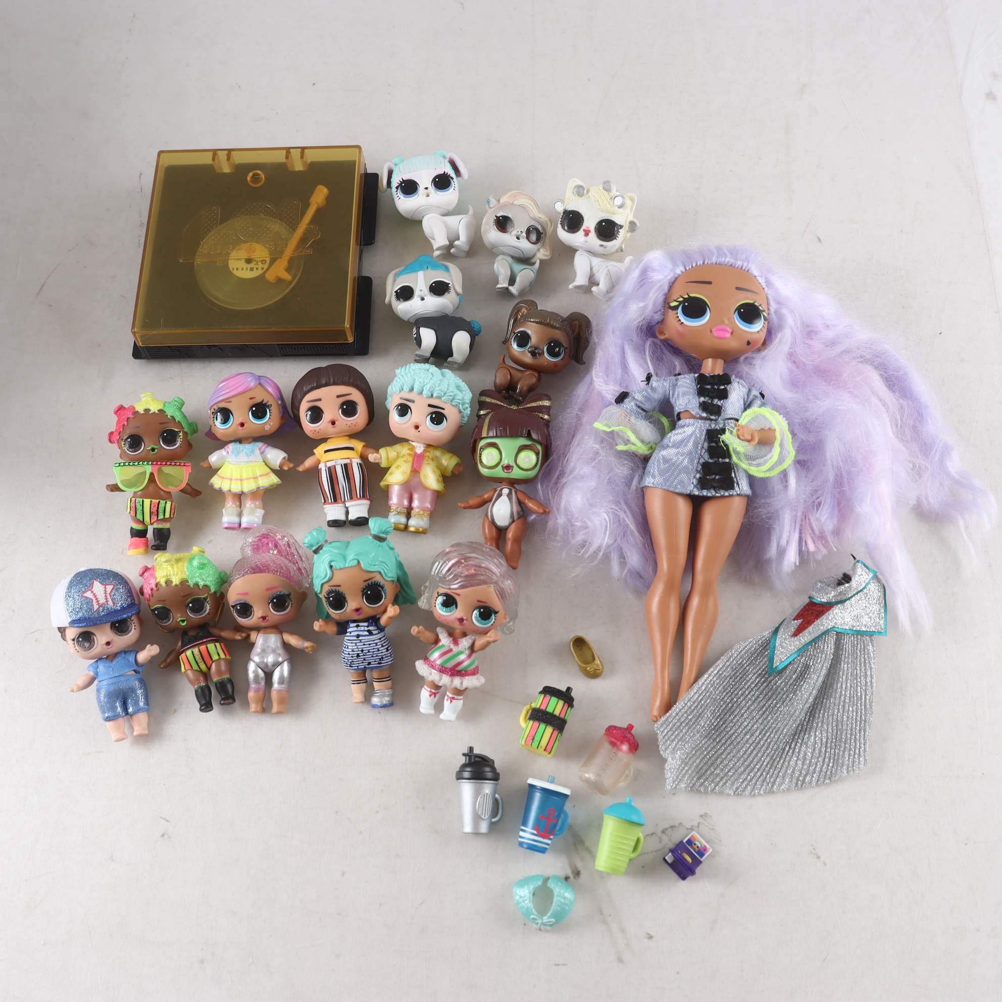 Figurer, LOL, blandat med tillbehör.
