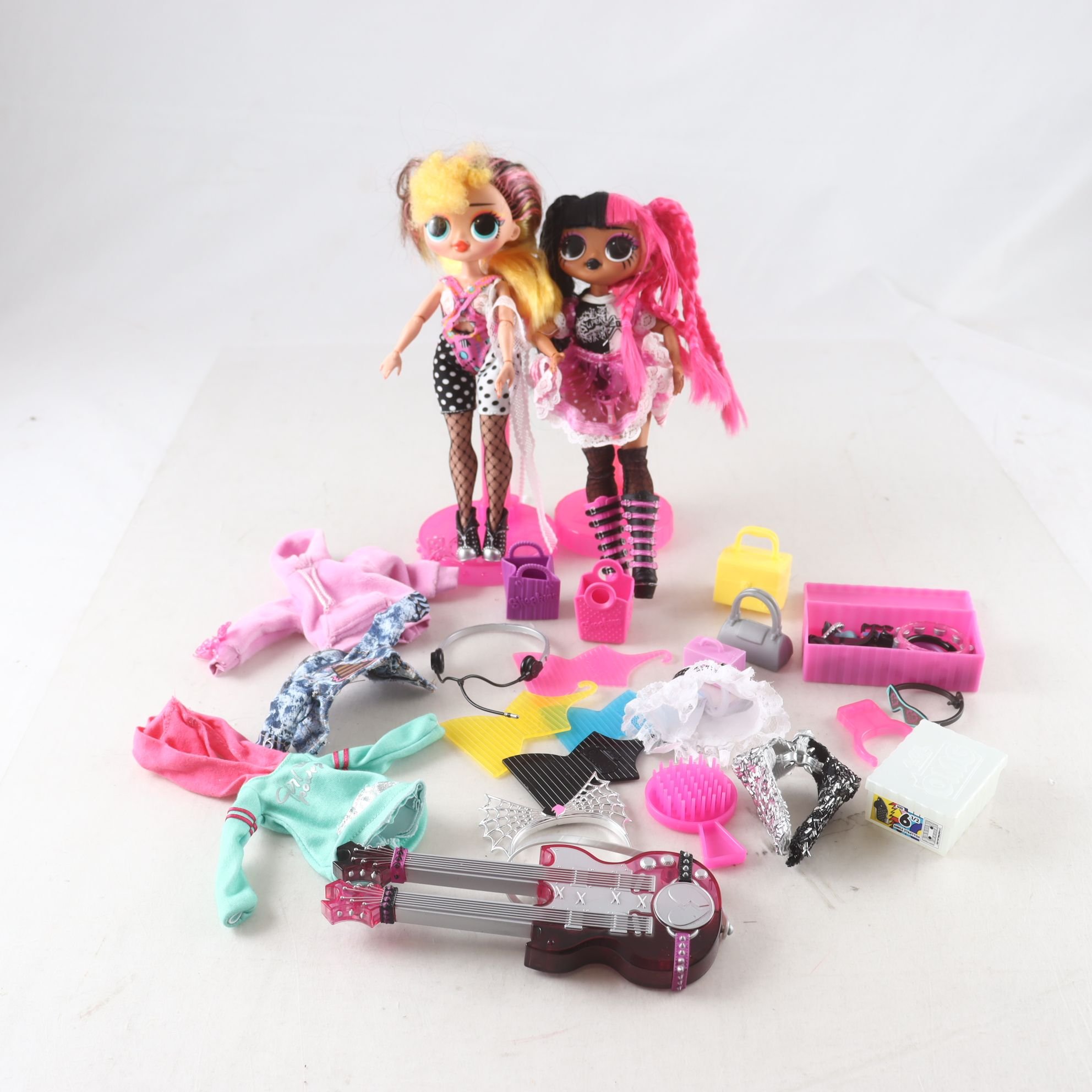 Dockor, LOL, 2st med tillbehör.